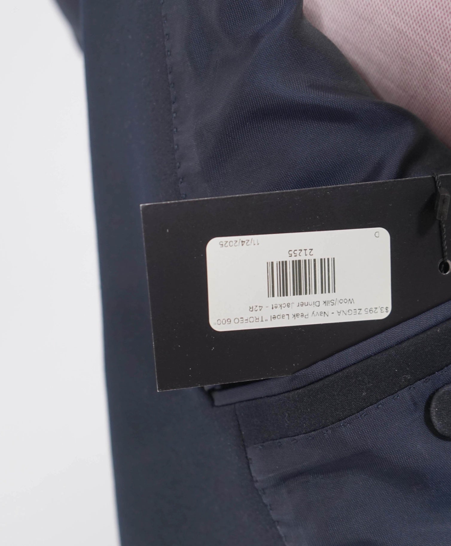 $3,295 ZEGNA - Navy Peak "TROFEO 600" Wool/Silk Dinner Jacket - 42R