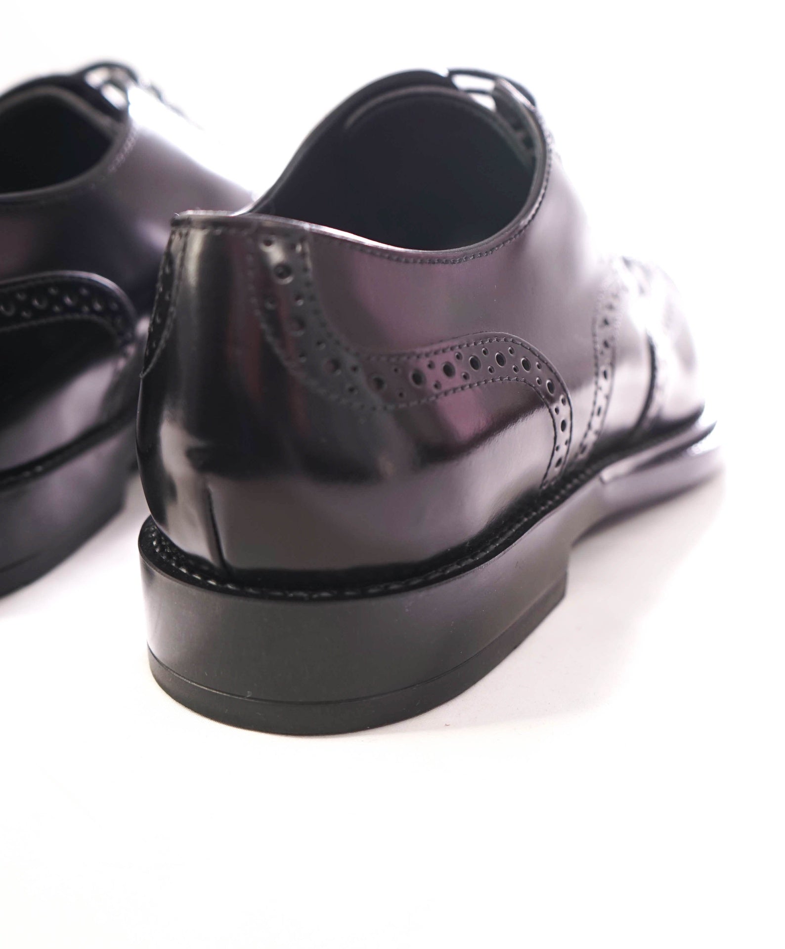 $750 TOD'S - Black Wingtip Leather Derby - US 8.5 (7.5UK)