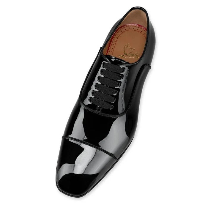 $1,100 CHRISTIAN LOUBOUTIN - *GREGGO PATENT* Leather Black Oxfords - US 9.5 (42.5EU)