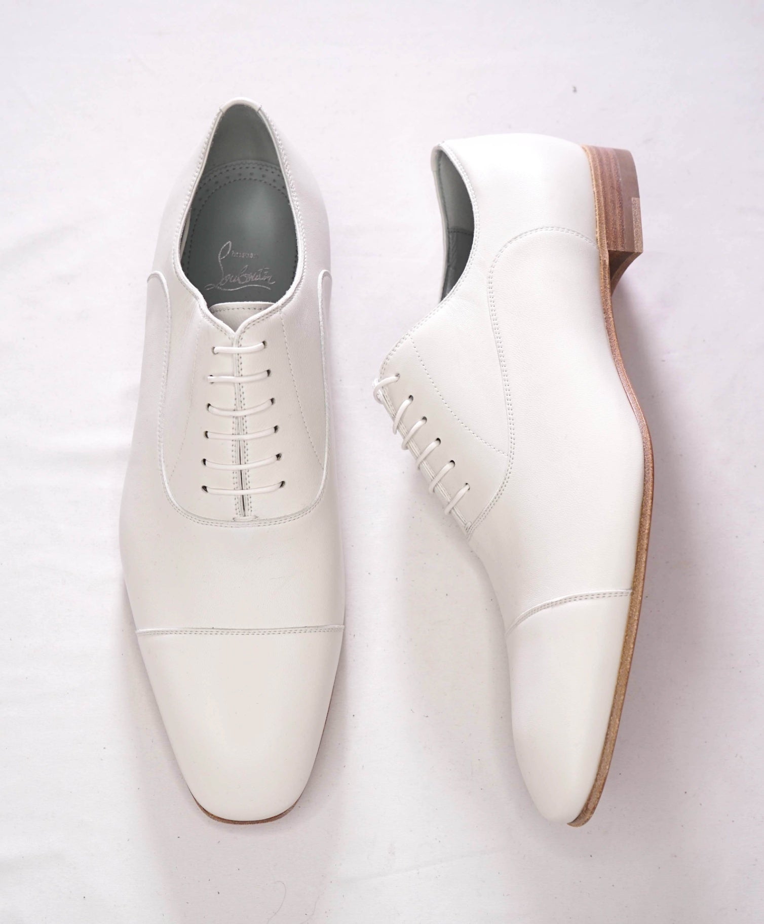 $1,150 CHRISTIAN LOUBOUTIN - *GREGGO* Stone White Leather - US 10 (43EU)