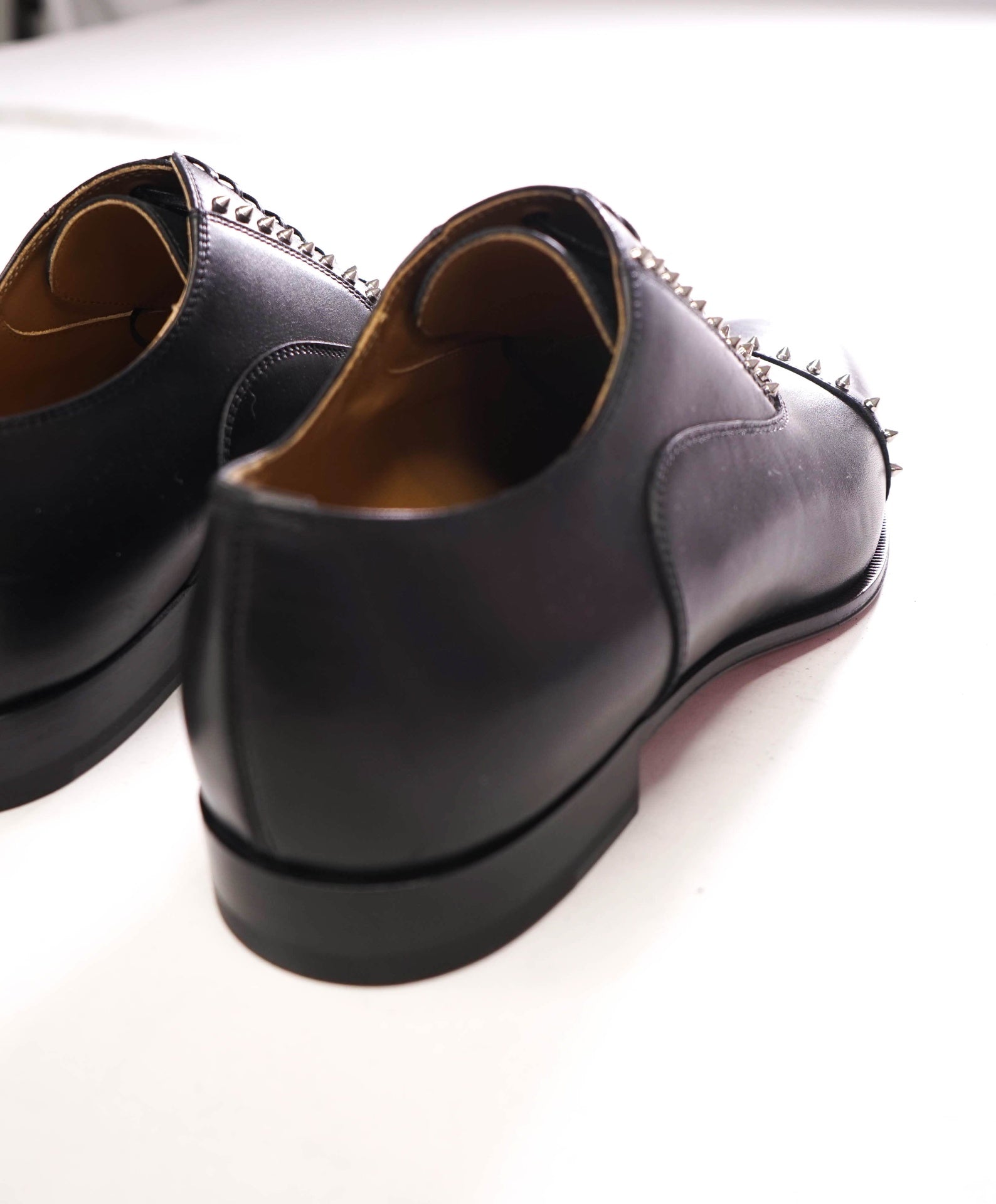 $1,200 CHRISTIAN LOUBOUTIN - *CLOOCLOO* Black Spike Oxfords - US 9 (42EU)