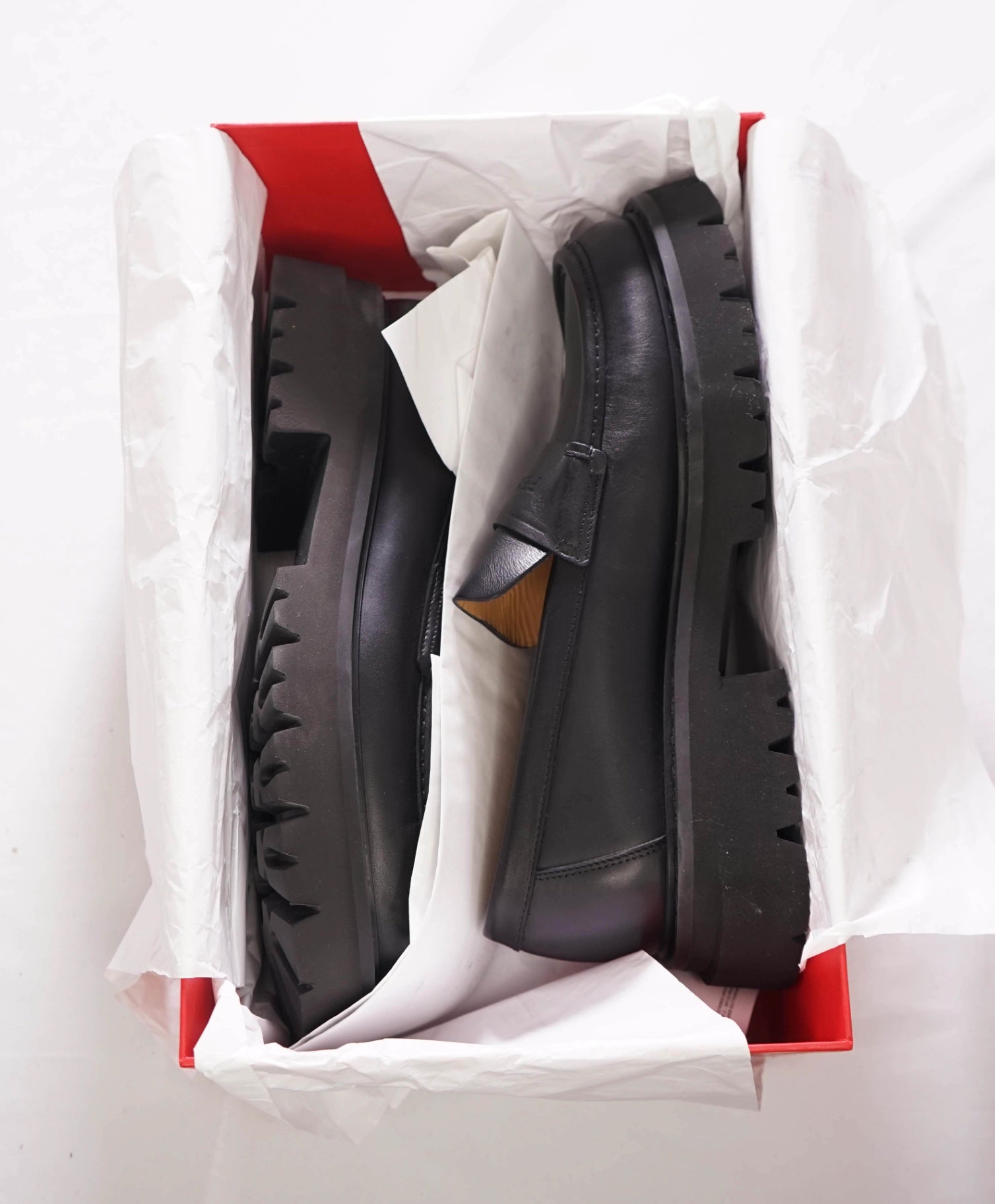 $995 FERRAGAMO - Leather Black "FERGAL" Lug Sole Loafers - 11 EE