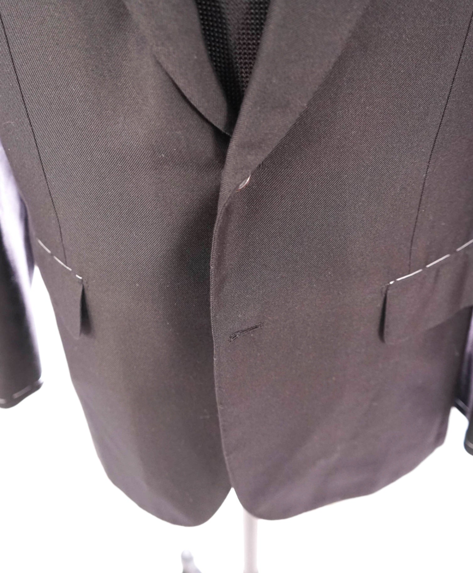 $8,960 BRIONI - Textured Black Peak Lapel *PURE SILK* Blazer - 44R