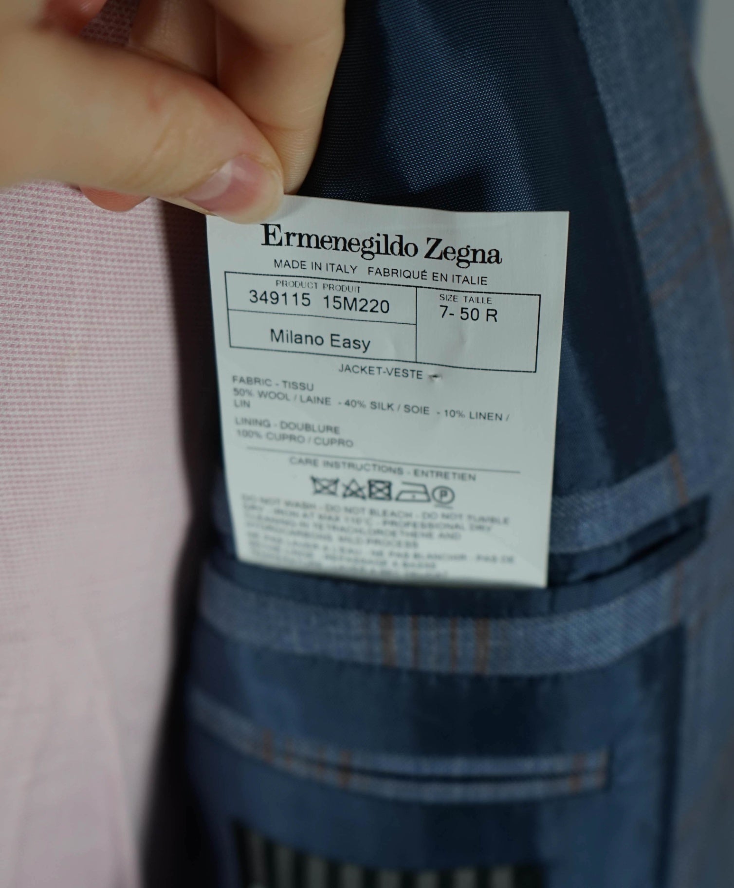 $3,295 ZEGNA - Blue Plaid Wool/Silk/Linen Blazer - 40R