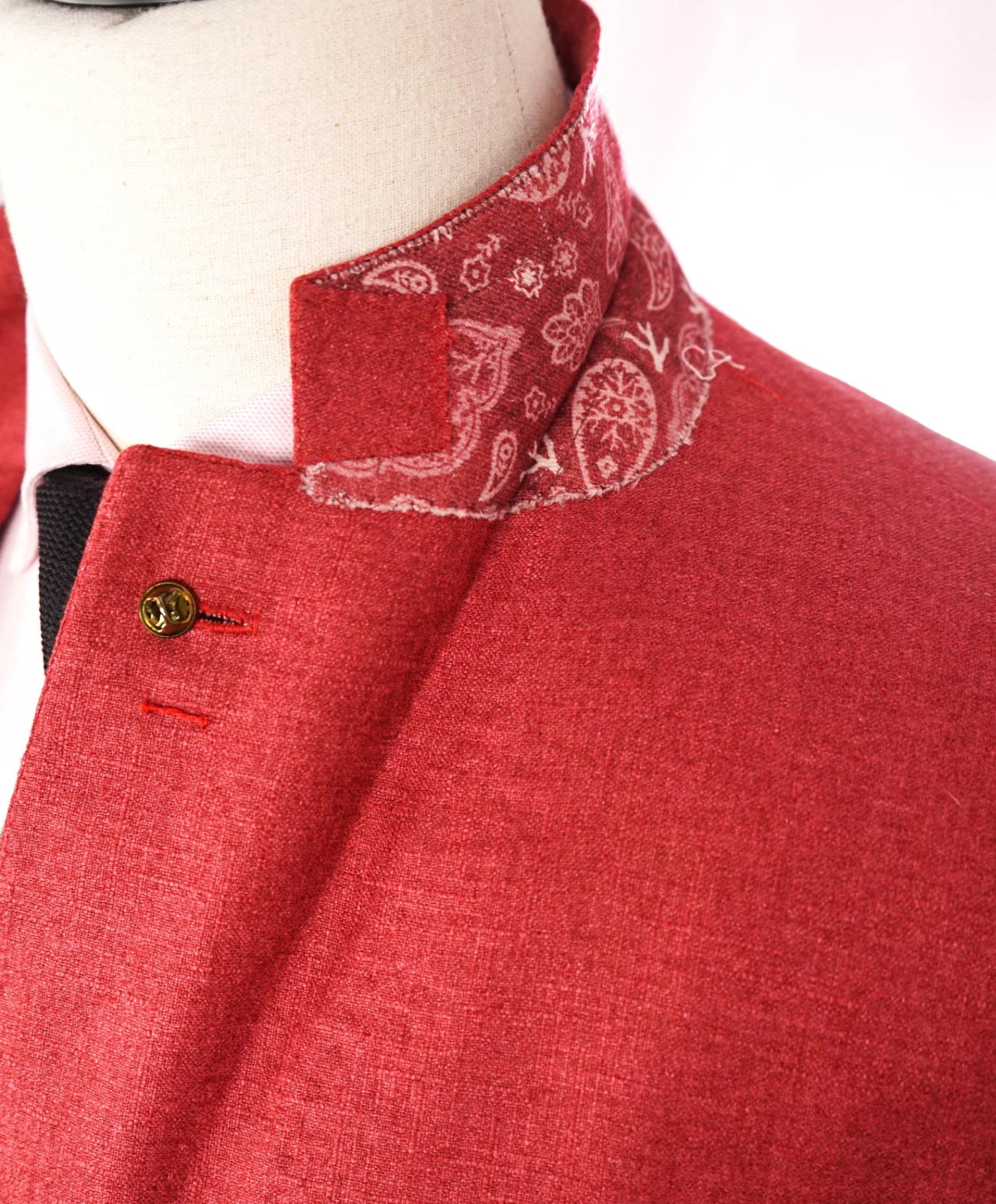 $4,695 ISAIA - Solid Coral Red Silk/ 48% Cashmere Blazer - 44L