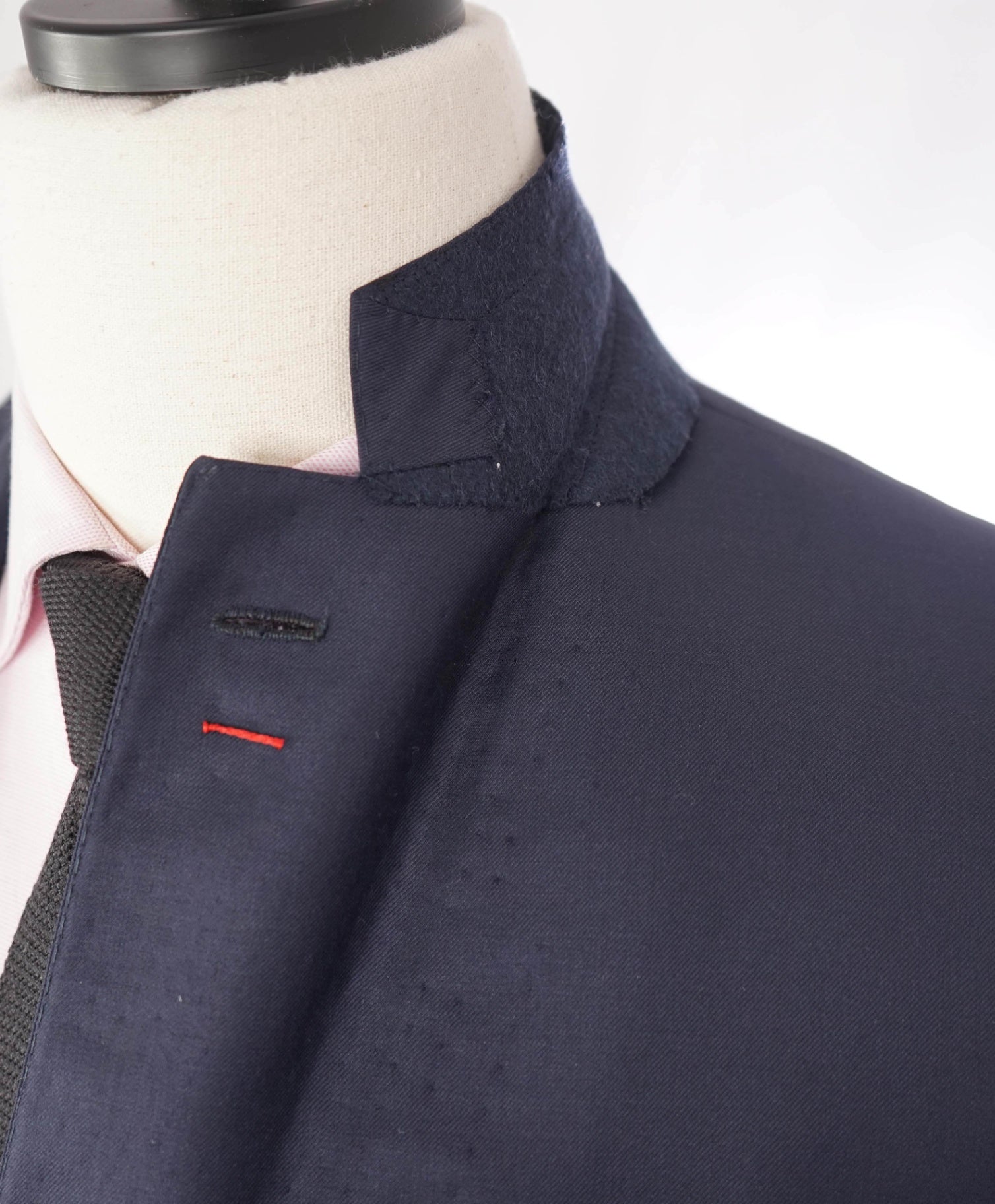 $3,995 ISAIA - Solid Navy Blue AQUASPIDER 160's Wool Suit - 38R