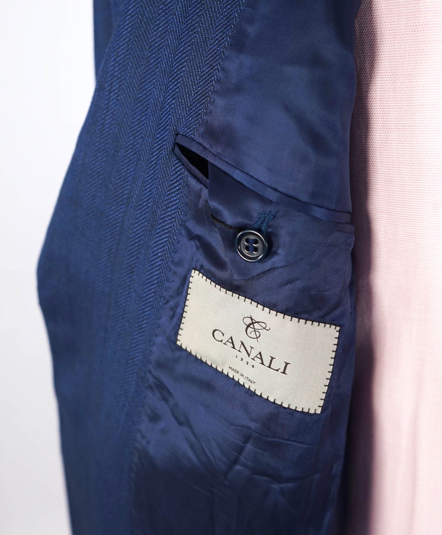 $1,895 CANALI - Blue Herringbone Wool Blazer - 46R
