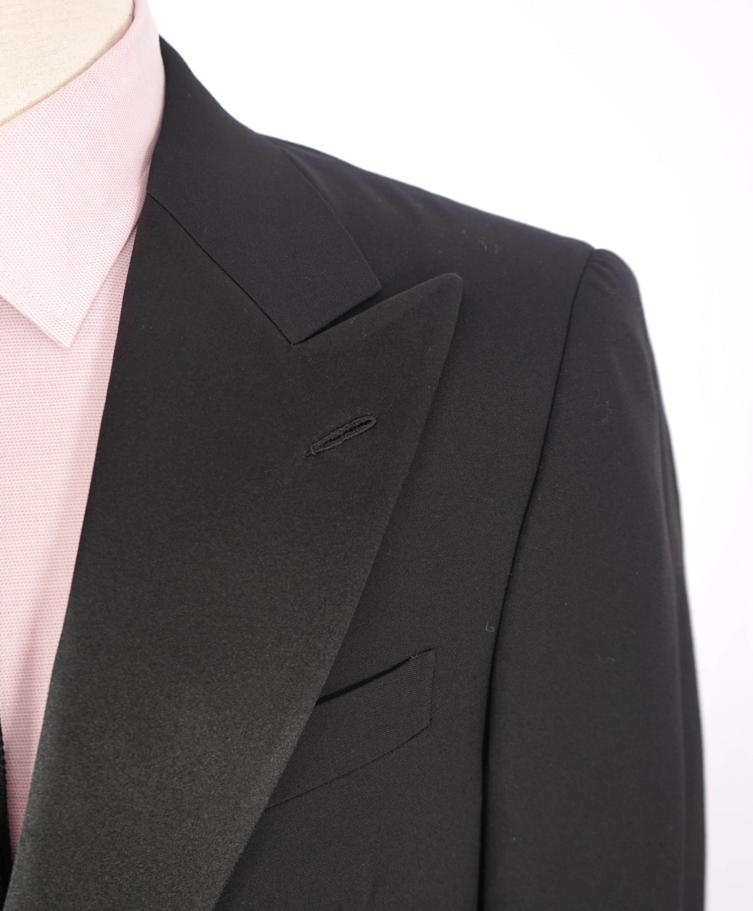 $4,290 RALPH LAUREN PURPLE LABEL - Black Wool Peak Lapel Tuxedo - 38R