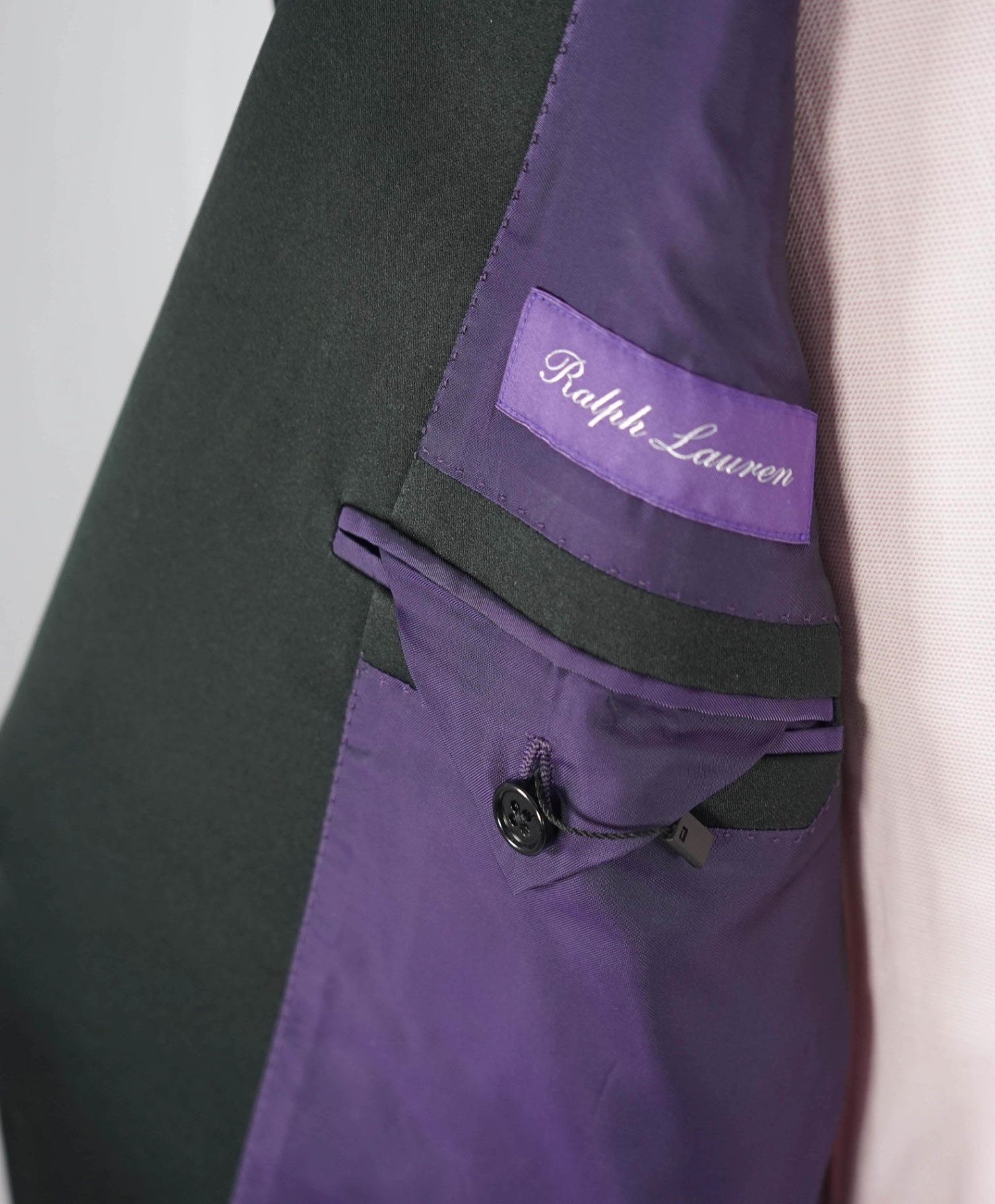 $3,795 RALPH LAUREN PURPLE LABEL - Black Notch Lapel Tuxedo Side Tabs - 42R