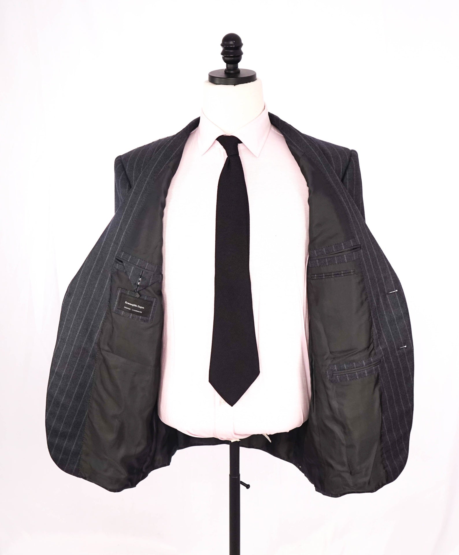 $6,990 ZEGNA - Gray Chalk Stripe TROFEO Cashmere/Wool Suit - 44R