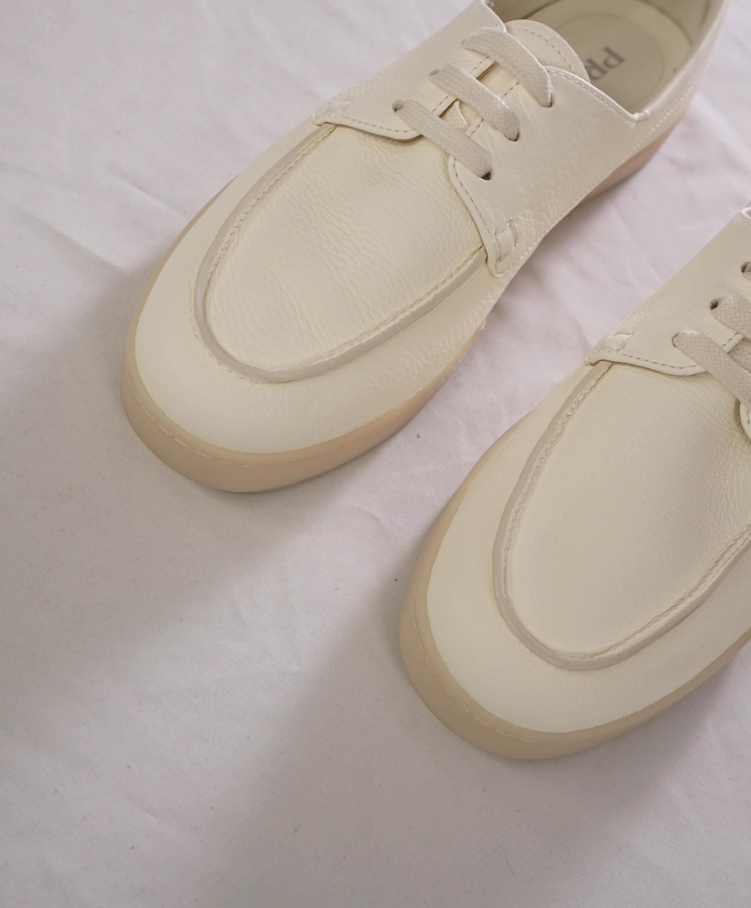 $1,020 PRADA - Off-White Leather Boat Shoes - US 8 (UK7)