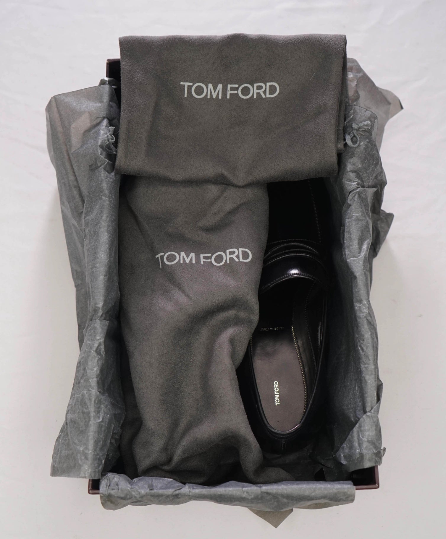 $1,790 TOM FORD - Black Leather Penny Loafers - US 8 EE (7.5TF)