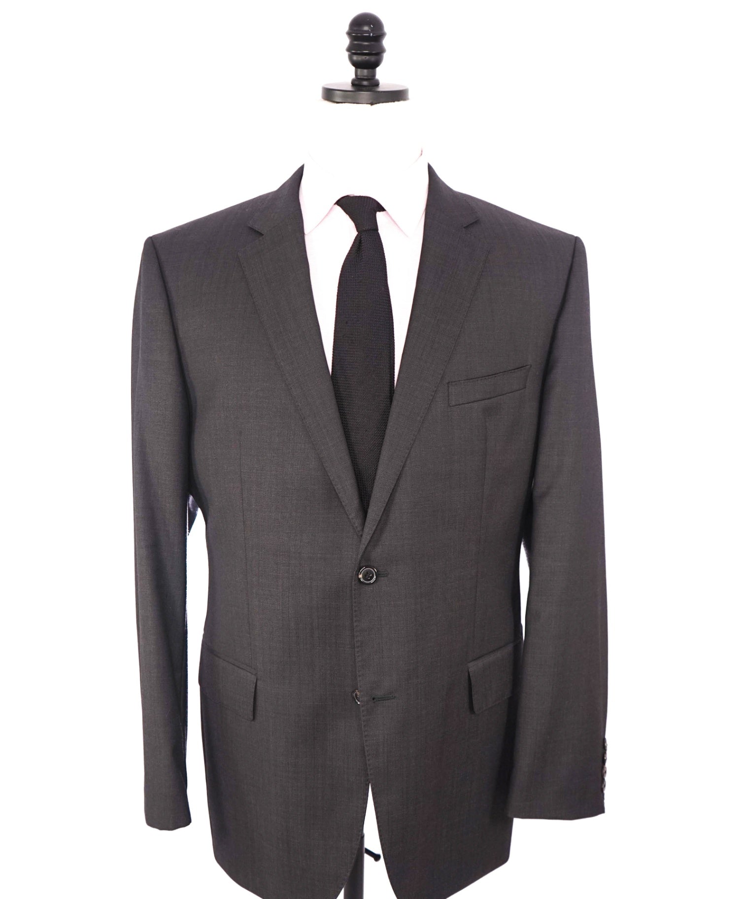 $1,195 HUGO BOSS - Solid Dark Gray Wool Suit - 46R