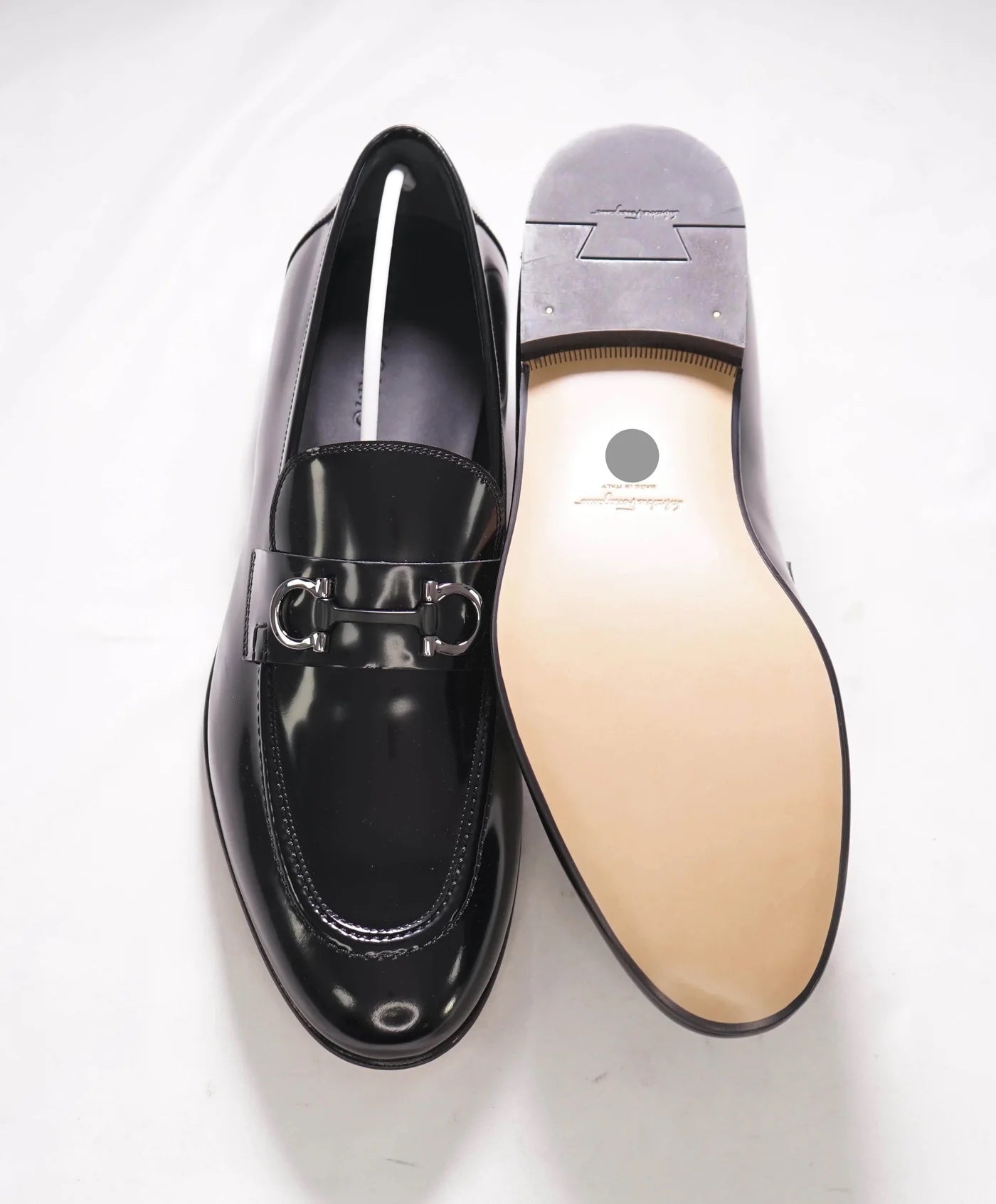 $850 FERRAGAMO - Black Leather "GIN 4" Loafers - 12 EE