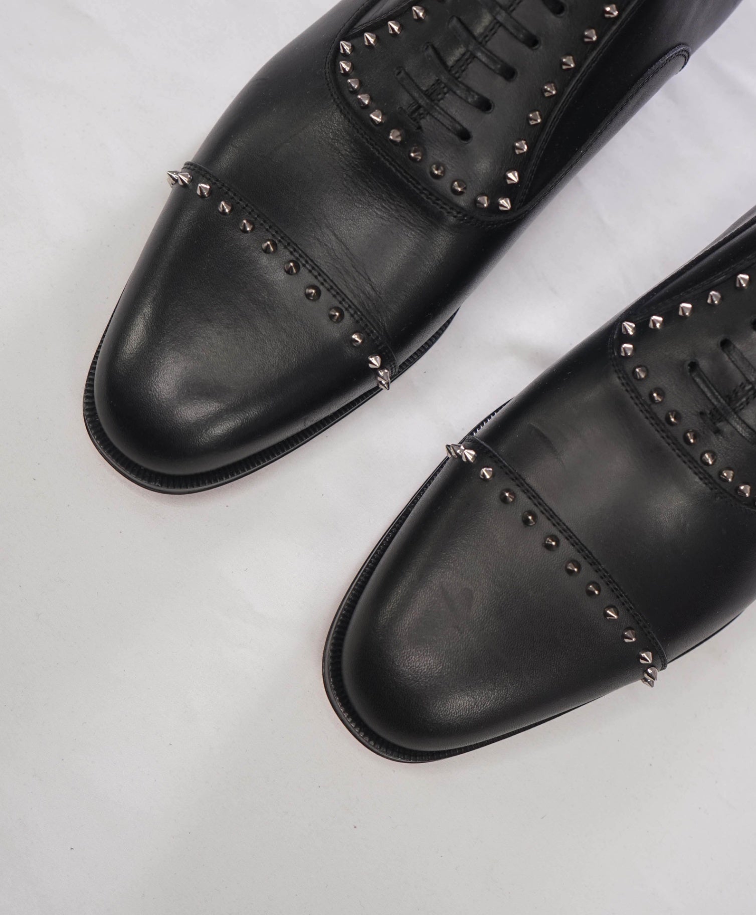 $1,200 CHRISTIAN LOUBOUTIN - *CLOOCLOO* Black Spike Oxfords - US 9 (42EU)