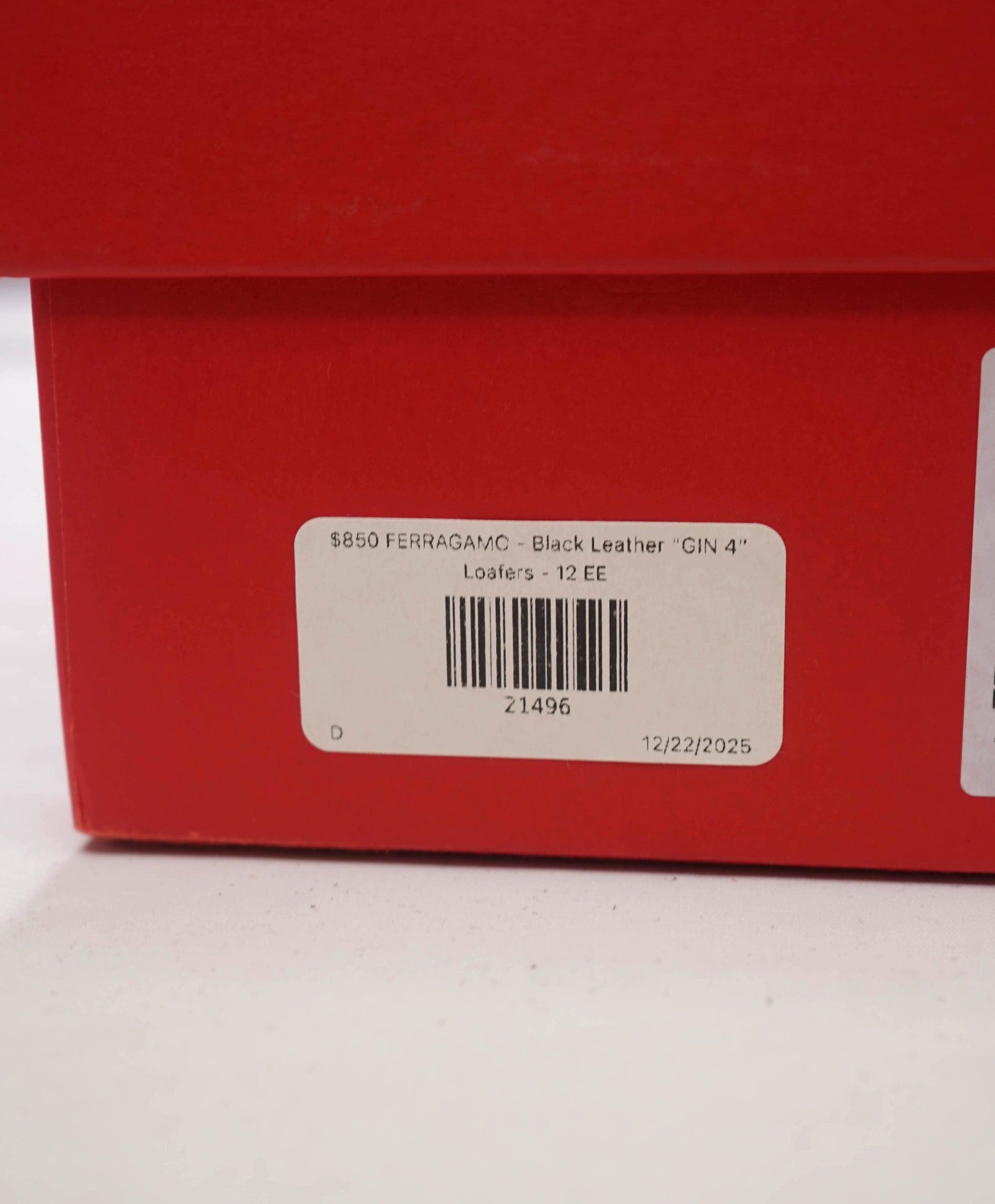 $850 FERRAGAMO - Black Leather "GIN 4" Loafers - 12 EE