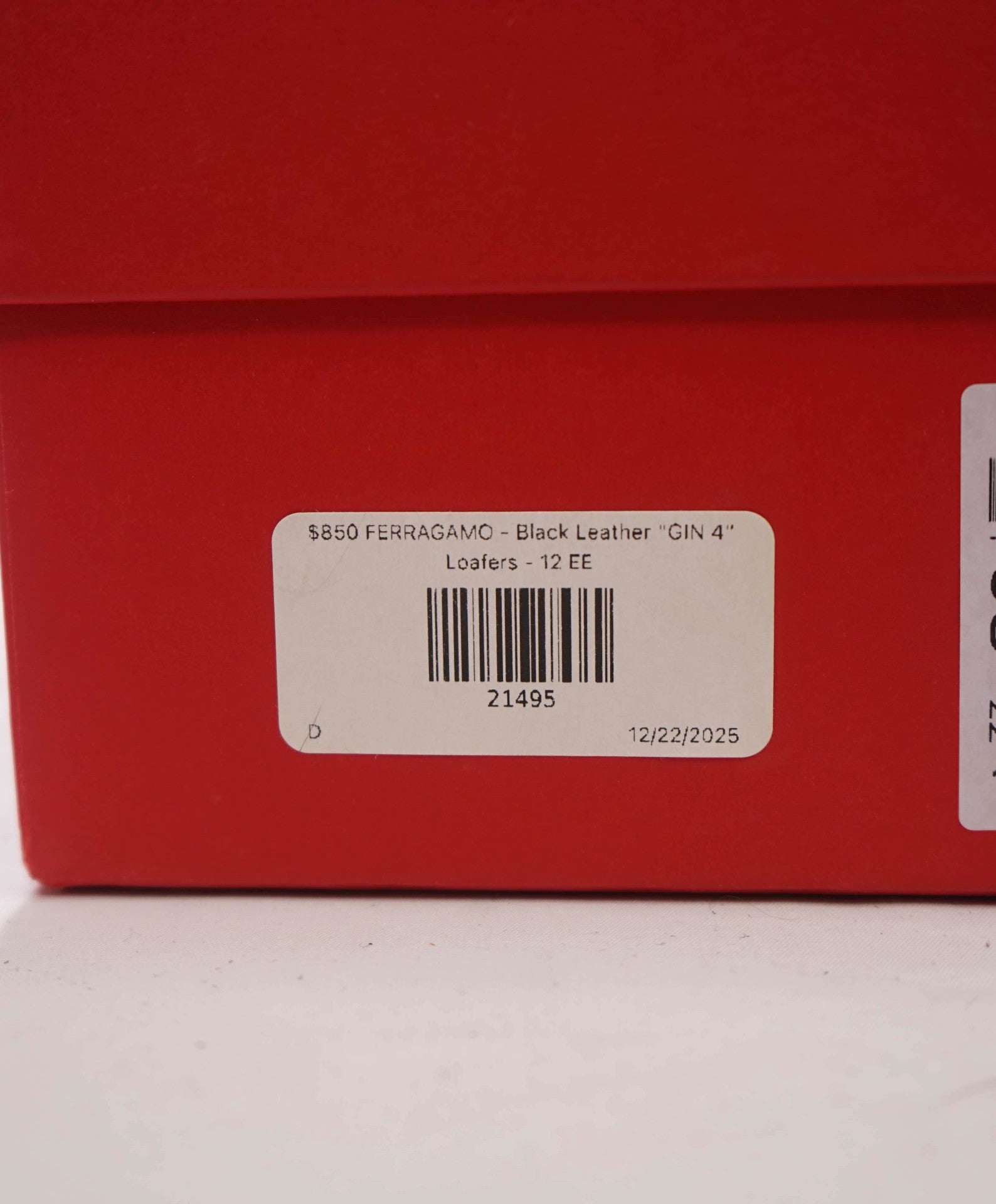 $850 FERRAGAMO - Black Leather "GIN 4" Loafers - 12 EE