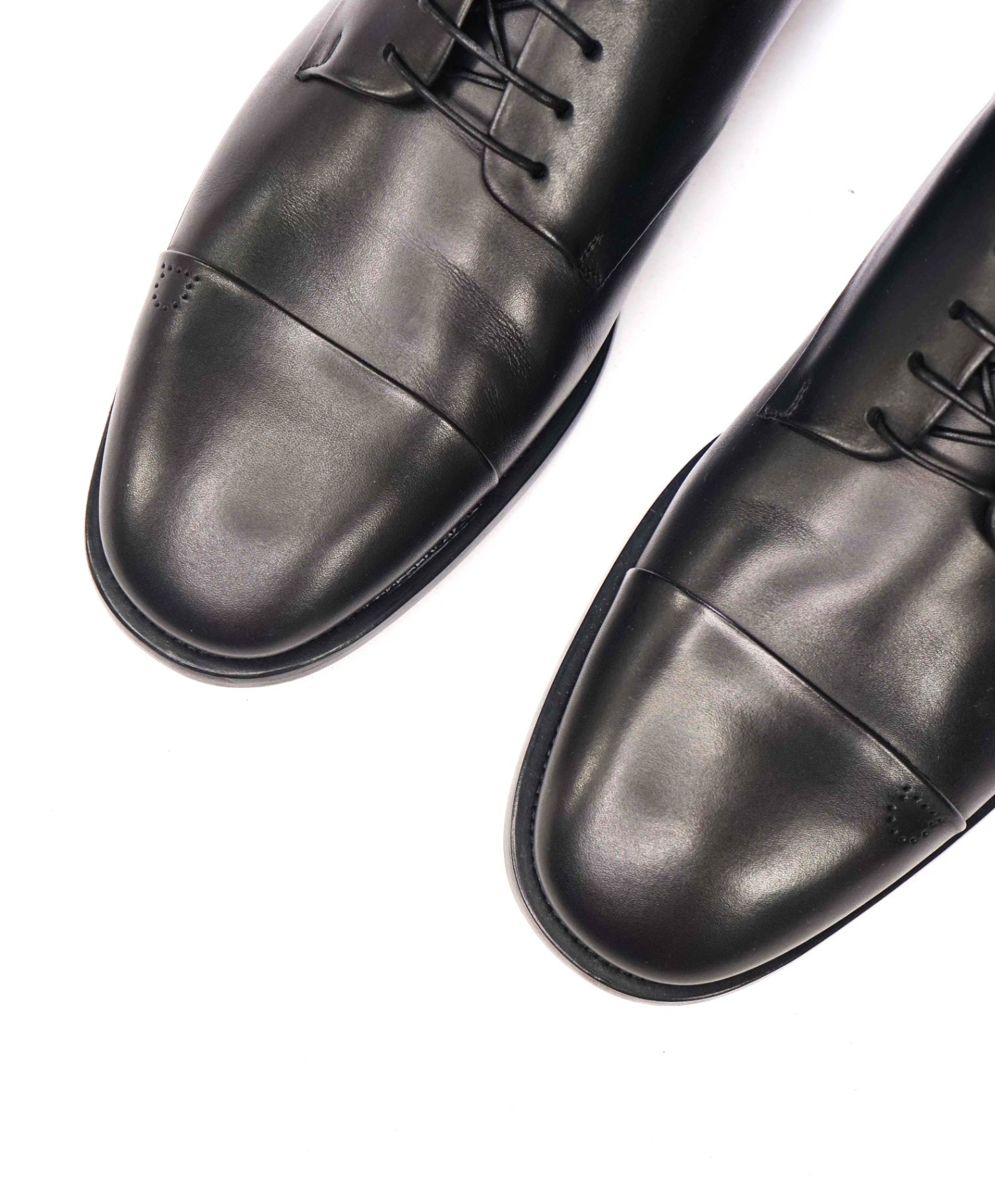 $895 FERRAGAMO - Black Leather "GAVINO" Logo Derby - 12 EE