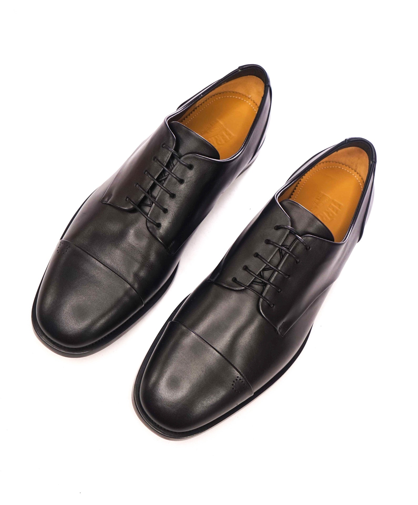 $895 FERRAGAMO - Black Leather "GAVINO" Logo Derby - 10.5 EE