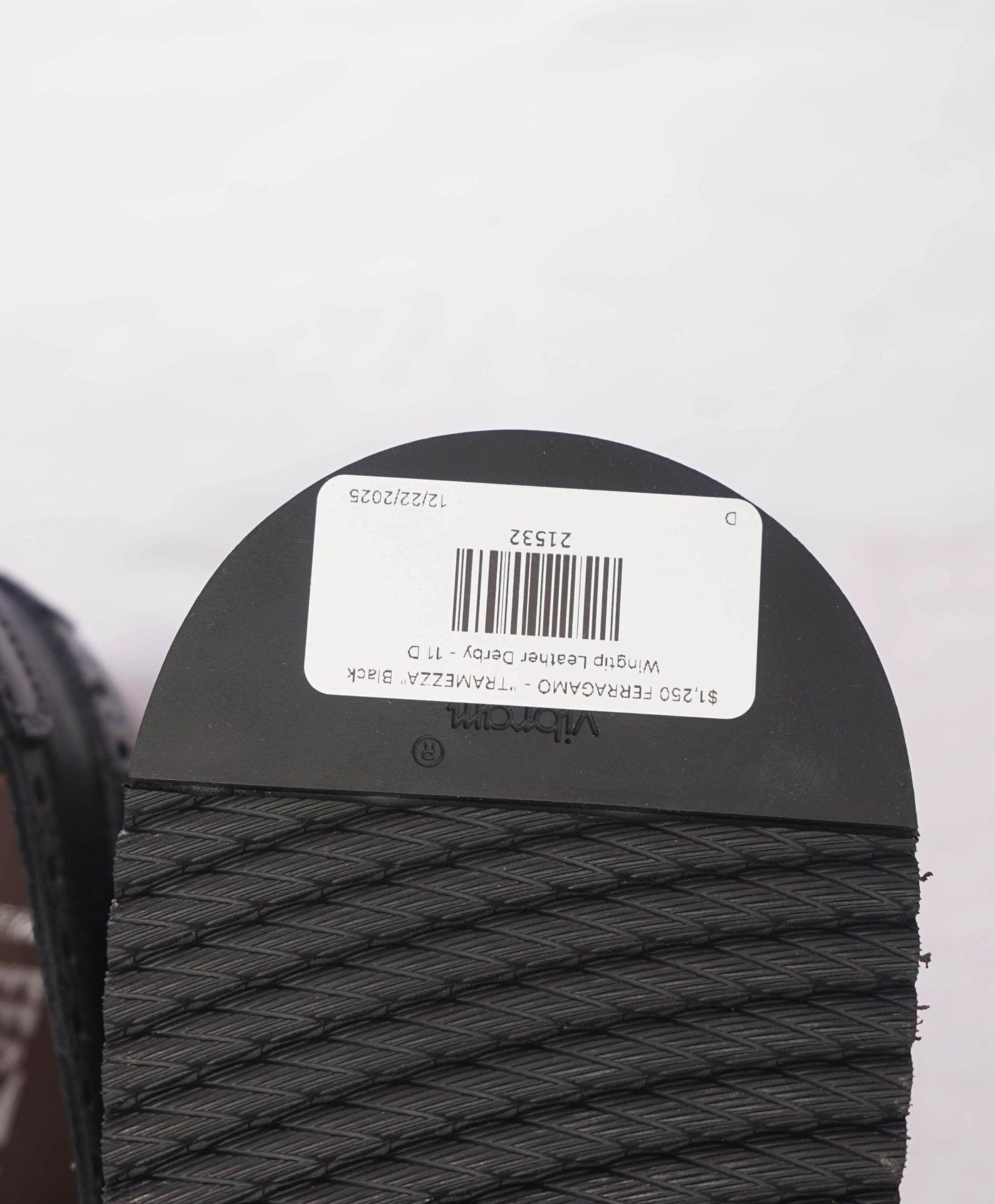 $1,250 FERRAGAMO - "TRAMEZZA" Black Wingtip Leather Derby - 11 D