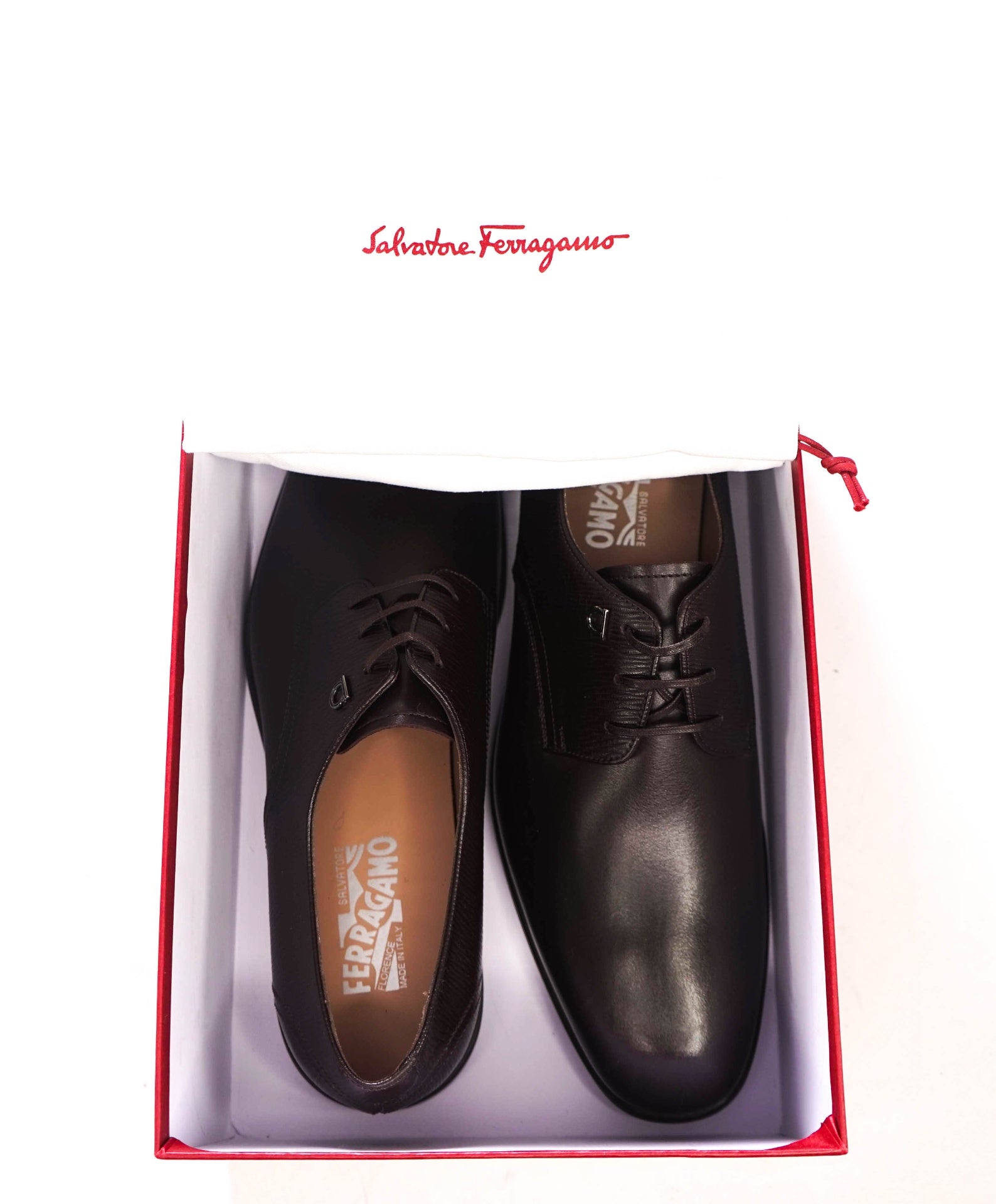 $775 FERRAGAMO - Brown Leather "SPENCER" Derby - 10 E