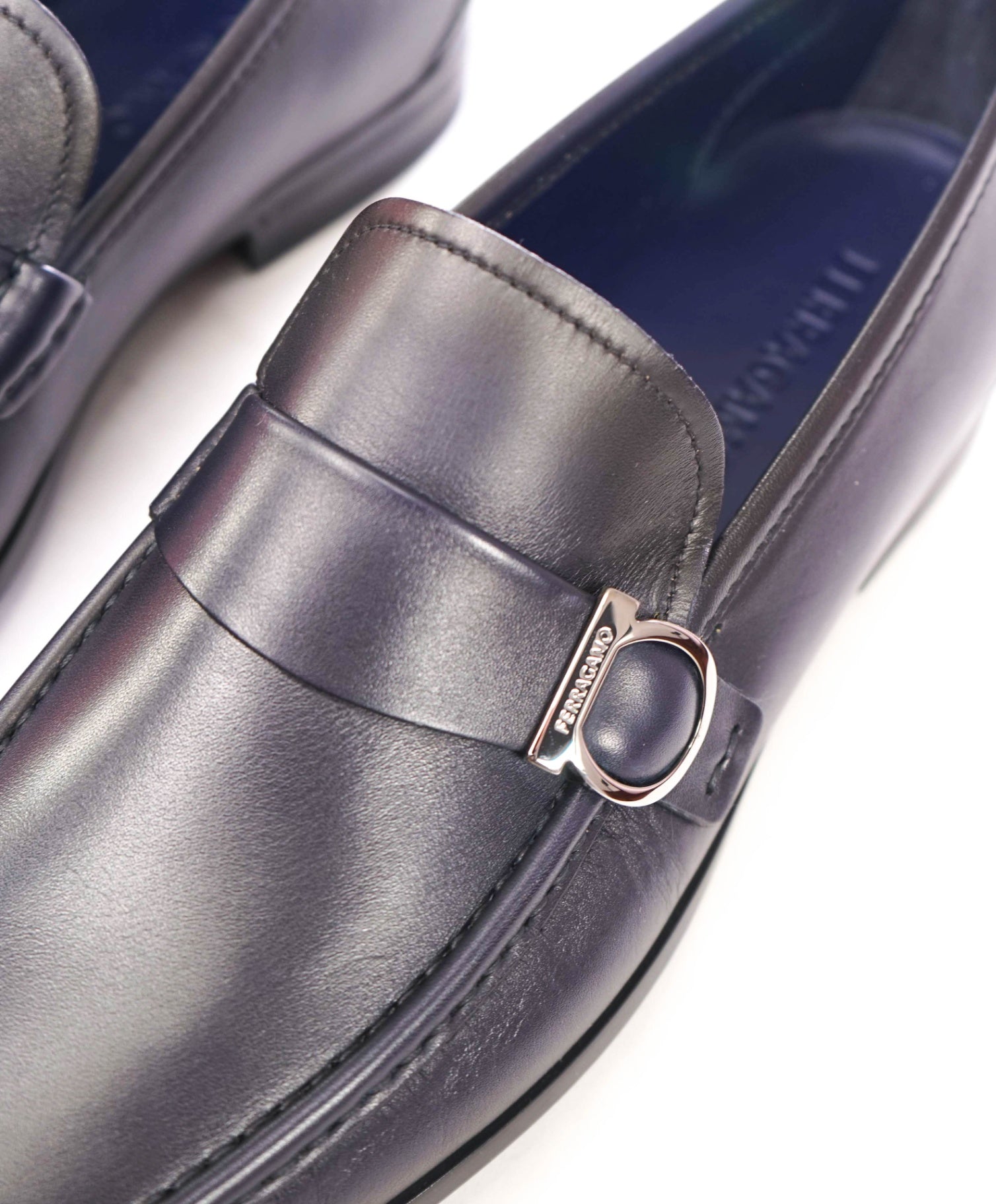 $850 FERRAGAMO - Midnight Blue Leather "DUOMO" Loafers - 11 E