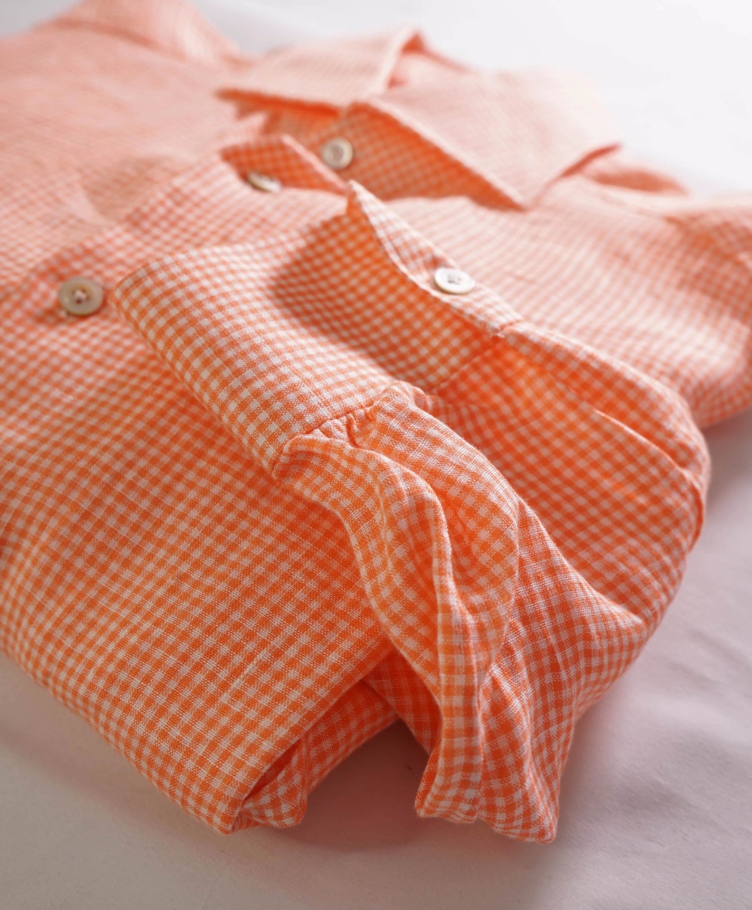 $1,320 KITON - Linen Orange Gingham MOP Button Shirt - 16 (41)