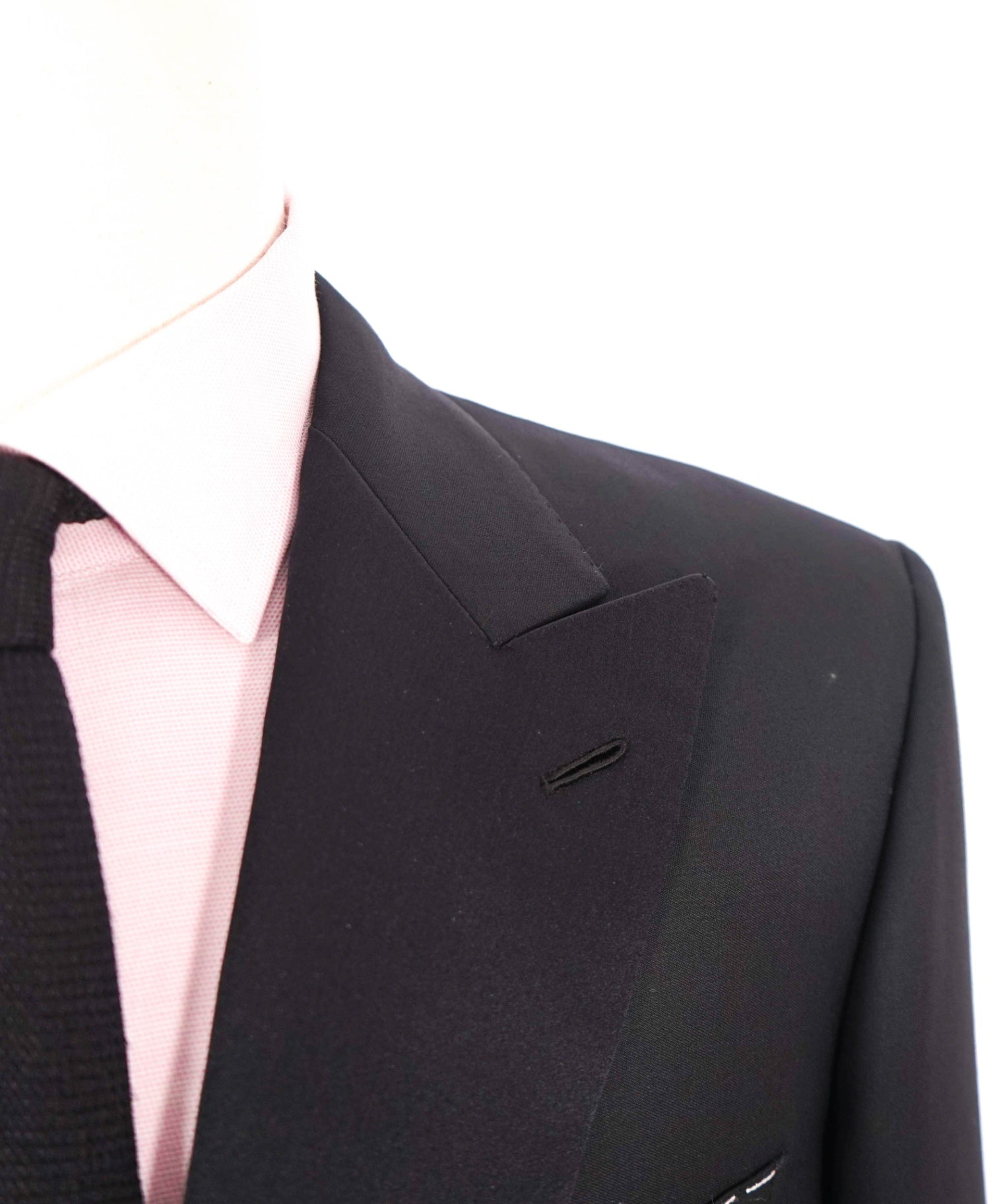 $6,270 BRIONI - Black Wool "SPARTACO" Peak Lapel Tuxedo - 42S US