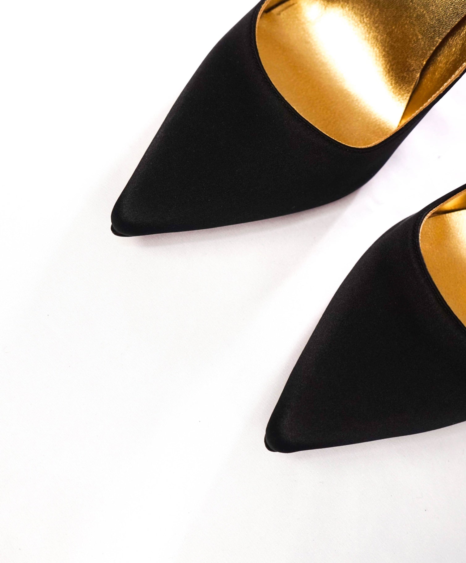$1,495 CHRISTIAN LOUBOUTIN - Black Satin Crystal Embellished 100mm *HOT CHICK* Pumps - US 7 (37EU)