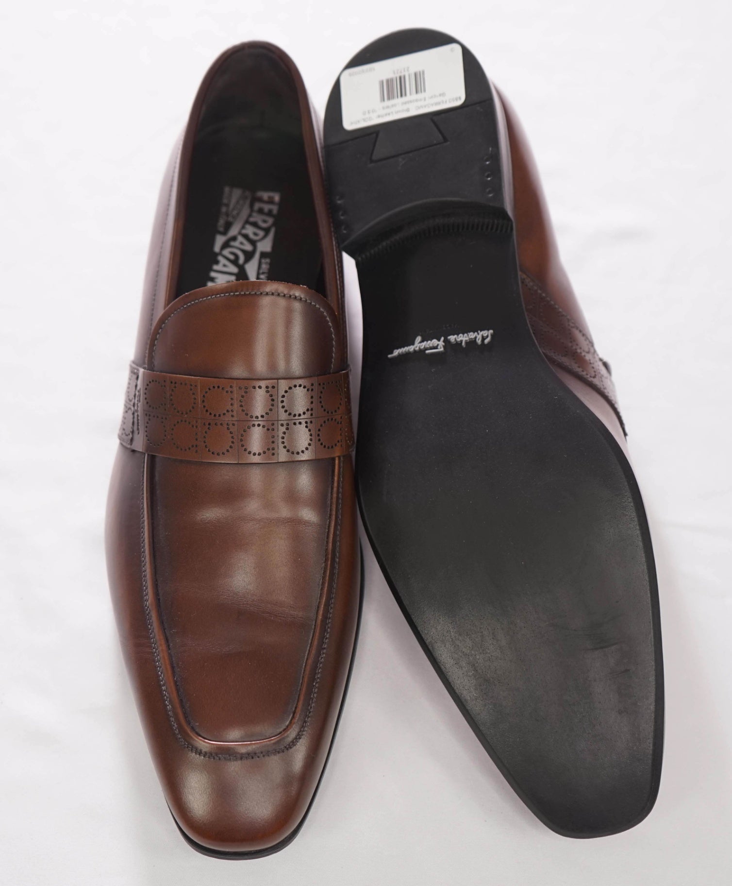 $850 FERRAGAMO - Brown Leather “GOLIATH" Gancini Embossed Loafers - 10.5 D