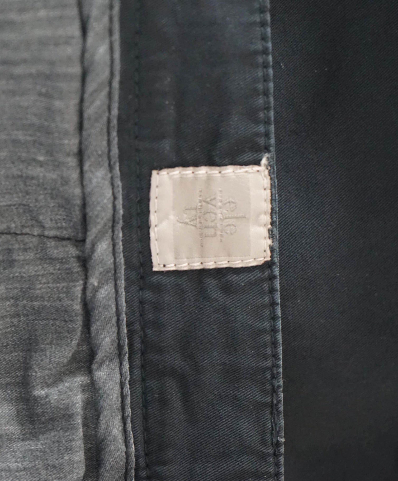 $395 ELEVENTY - Solid Navy Blue Distressed Cotton Chinos - 38W