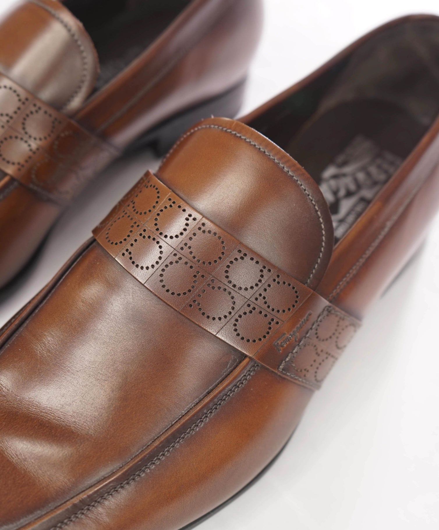 $850 FERRAGAMO - Brown Leather “GOLIATH" Gancini Embossed Loafers - 10.5 D