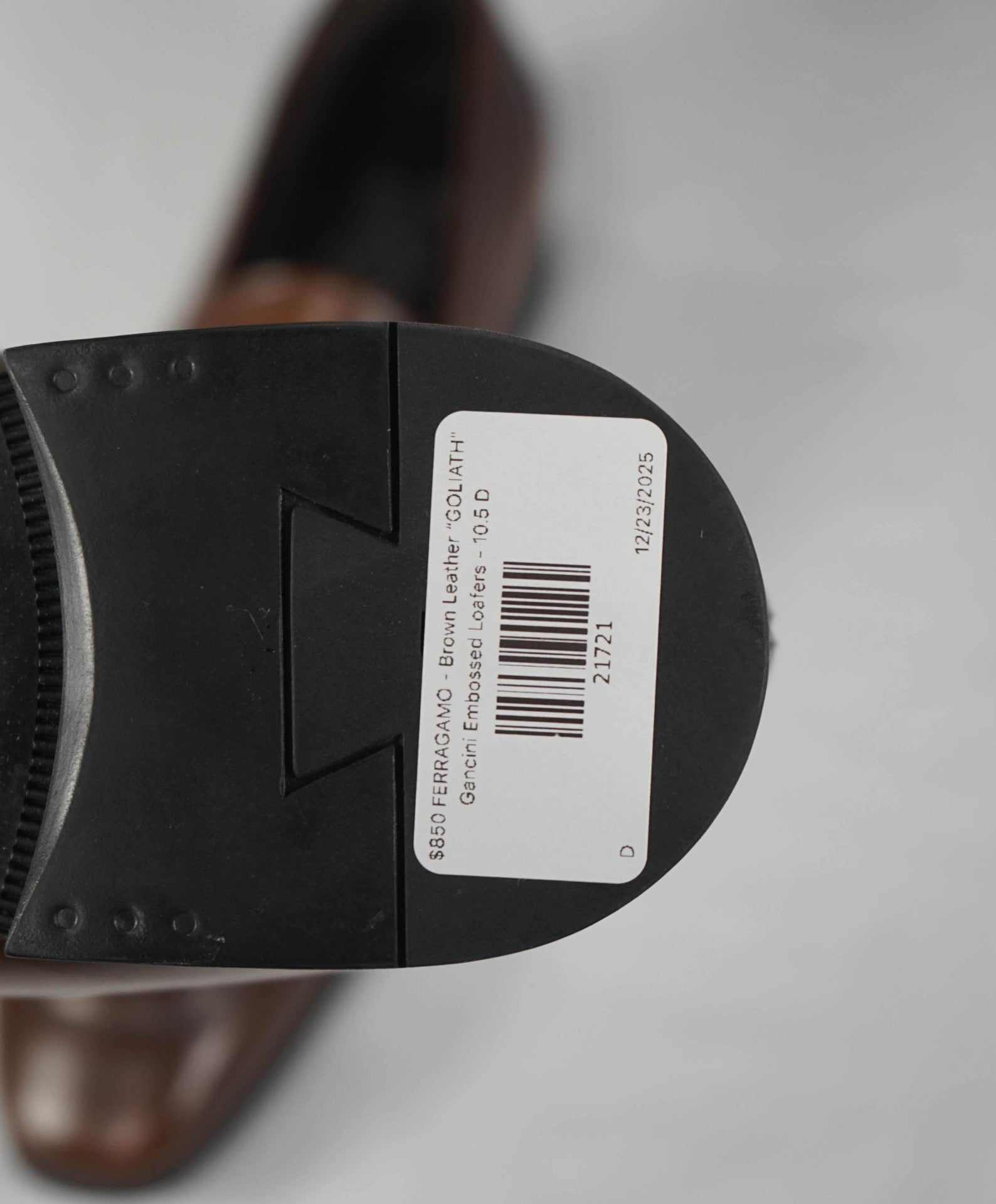 $850 FERRAGAMO - Brown Leather “GOLIATH" Gancini Embossed Loafers - 10.5 D