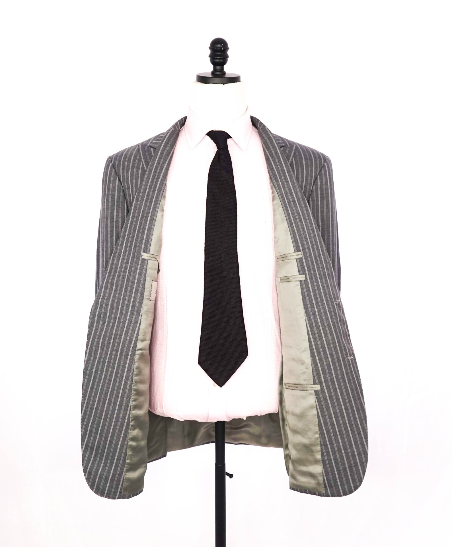 $2,395 CANALI - Gray Chalk Stripe Wool Peak Lapel Suit - 46R