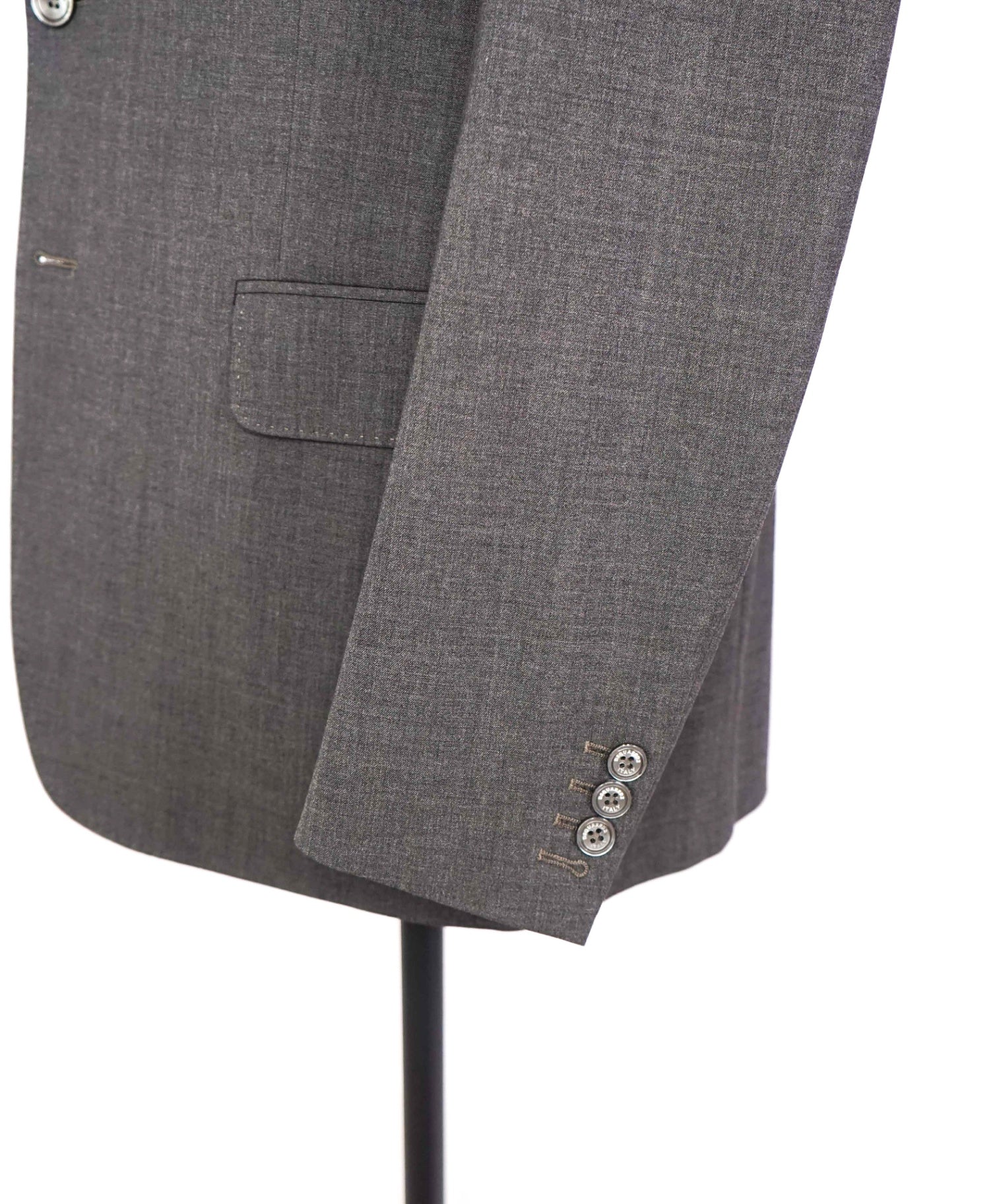 $2,000 DSQUARED2 - Solid Gray Wool SLIM Suit - 42