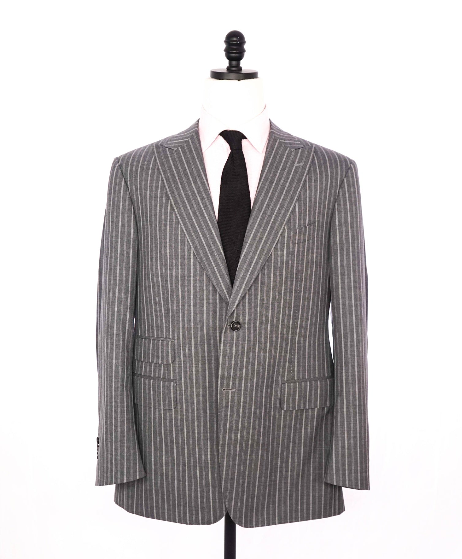 $2,395 CANALI - Gray Chalk Stripe Wool Peak Lapel Suit - 46R