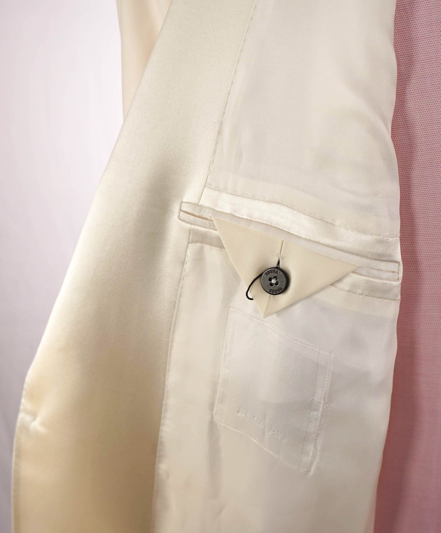 $3,990 ZEGNA - Ivory "SARTORIAL" Wool Peak Lapel Dinner Jacket - 48L