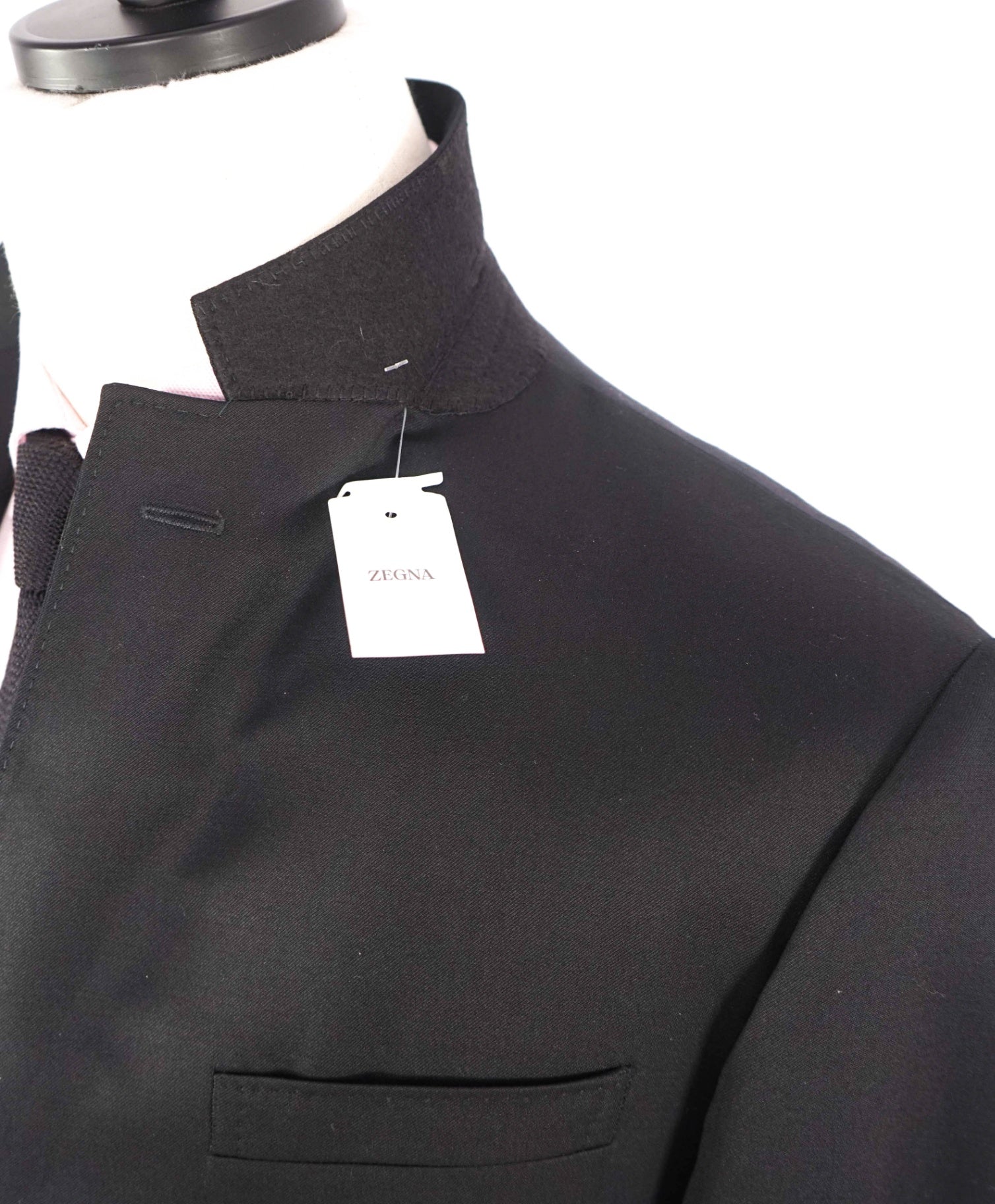 $3,750 ZEGNA - Solid Black Notch Lapel 2-Btn Wool Suit - 46R
