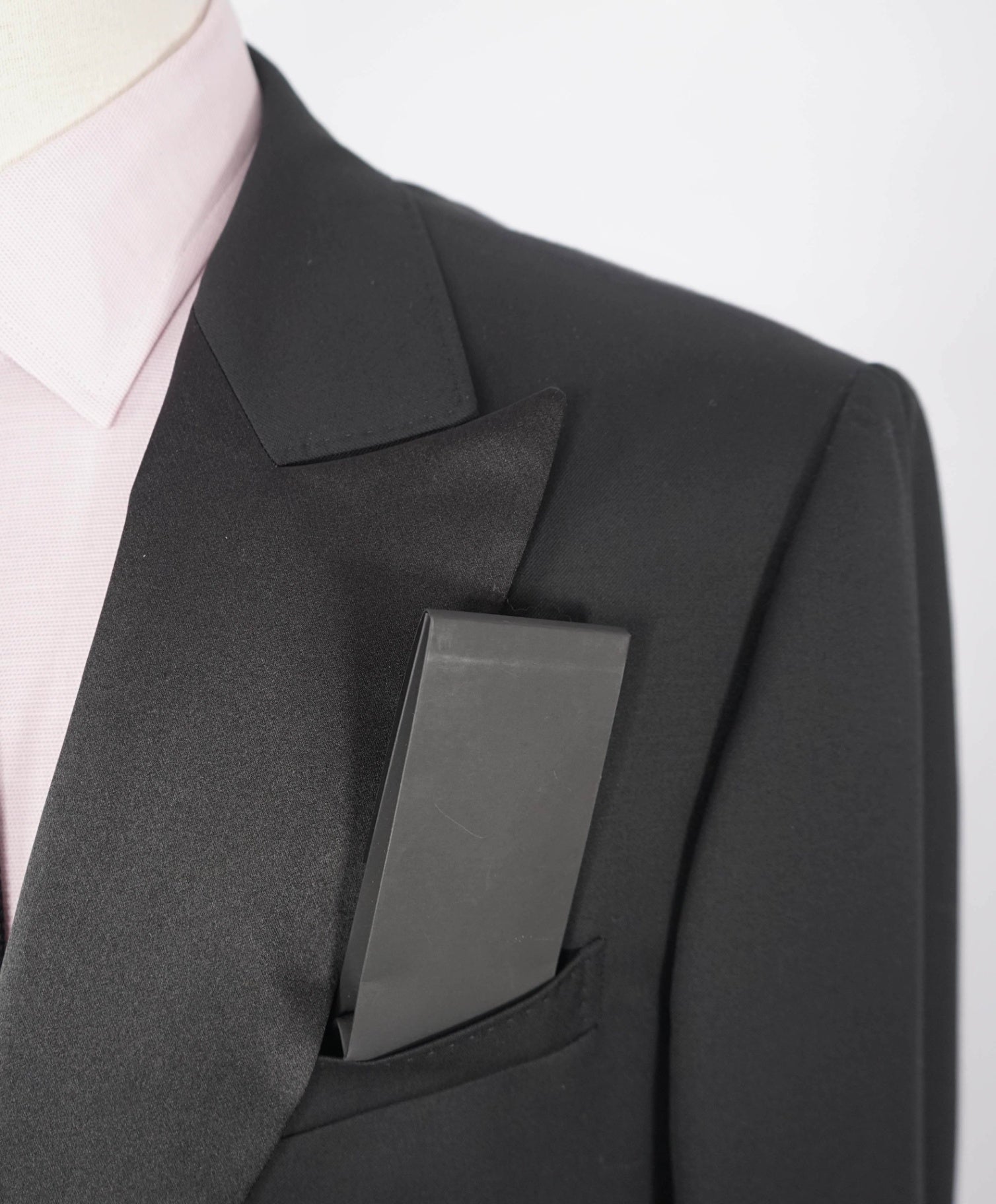 $1,570 Z ZEGNA - Solid Black Wool Peak Lapel Tuxedo - 48L
