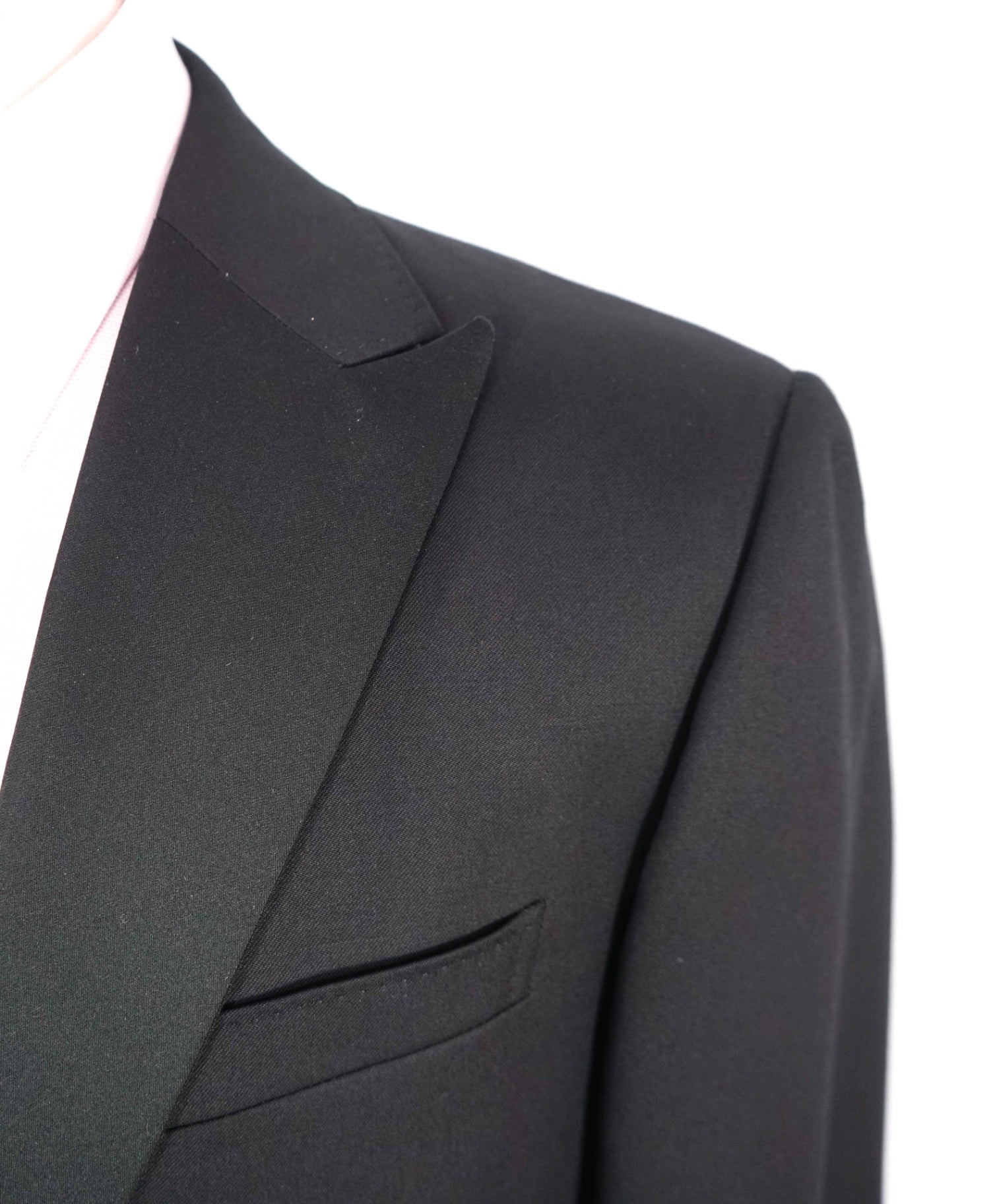 $3,990 ZEGNA - Solid Black Wool Peak Lapel Tuxedo - 48R