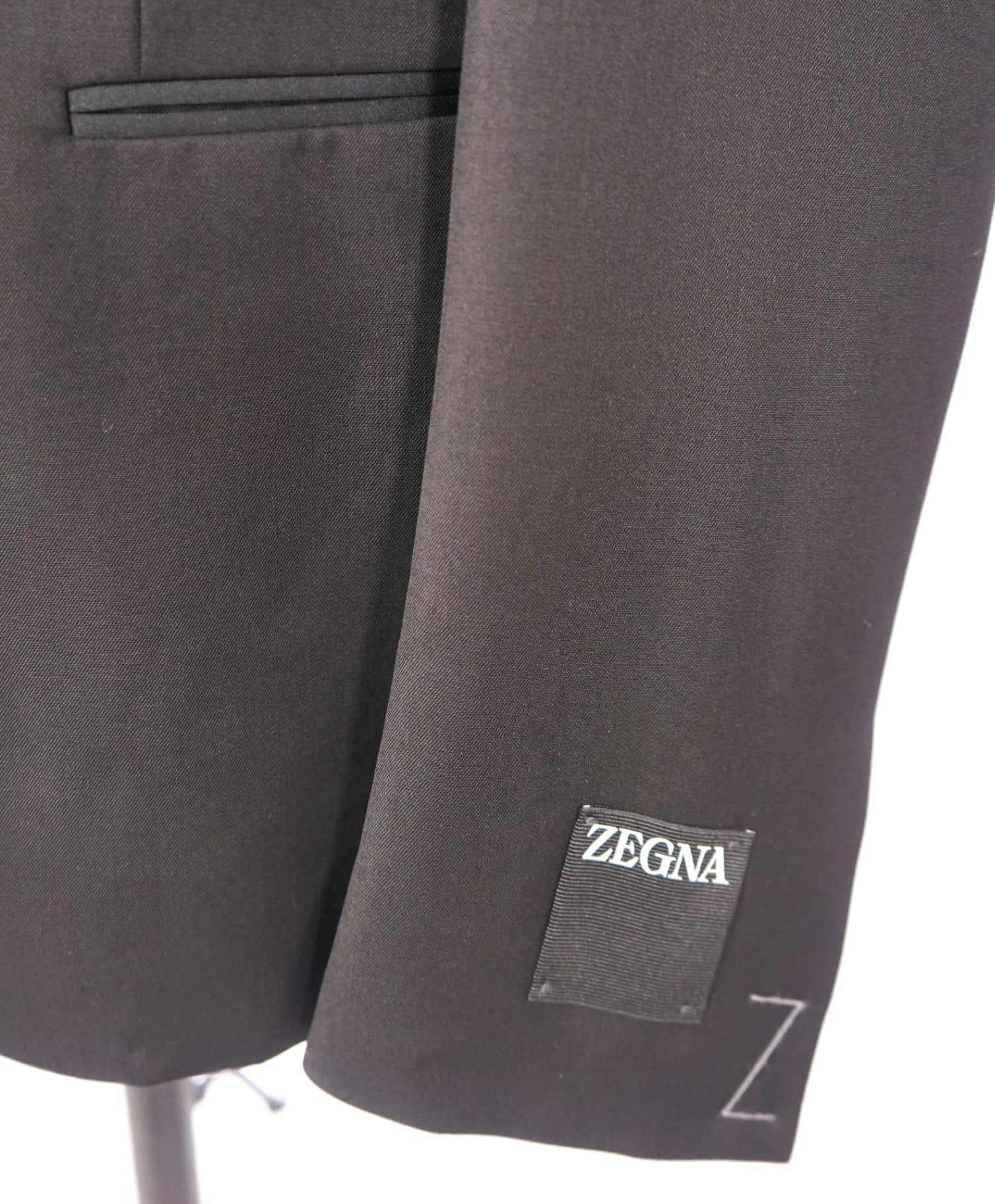 $3,950 ZEGNA - Solid Black Wool/Mohair Shawl Lapel Tuxedo - 38S