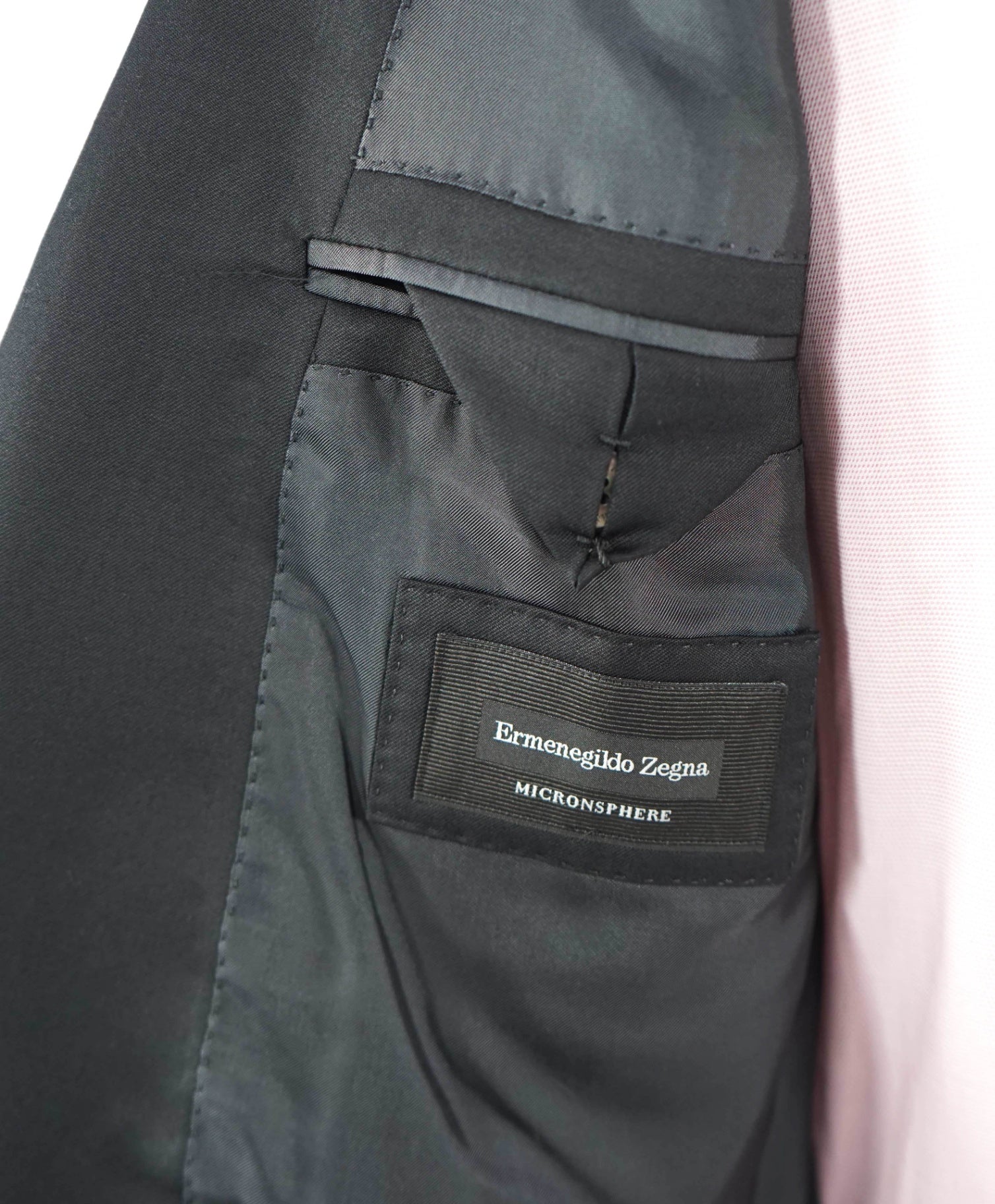 $3,950 ZEGNA - Solid Black "MICRONSPHERE" Wool Suit - 38L