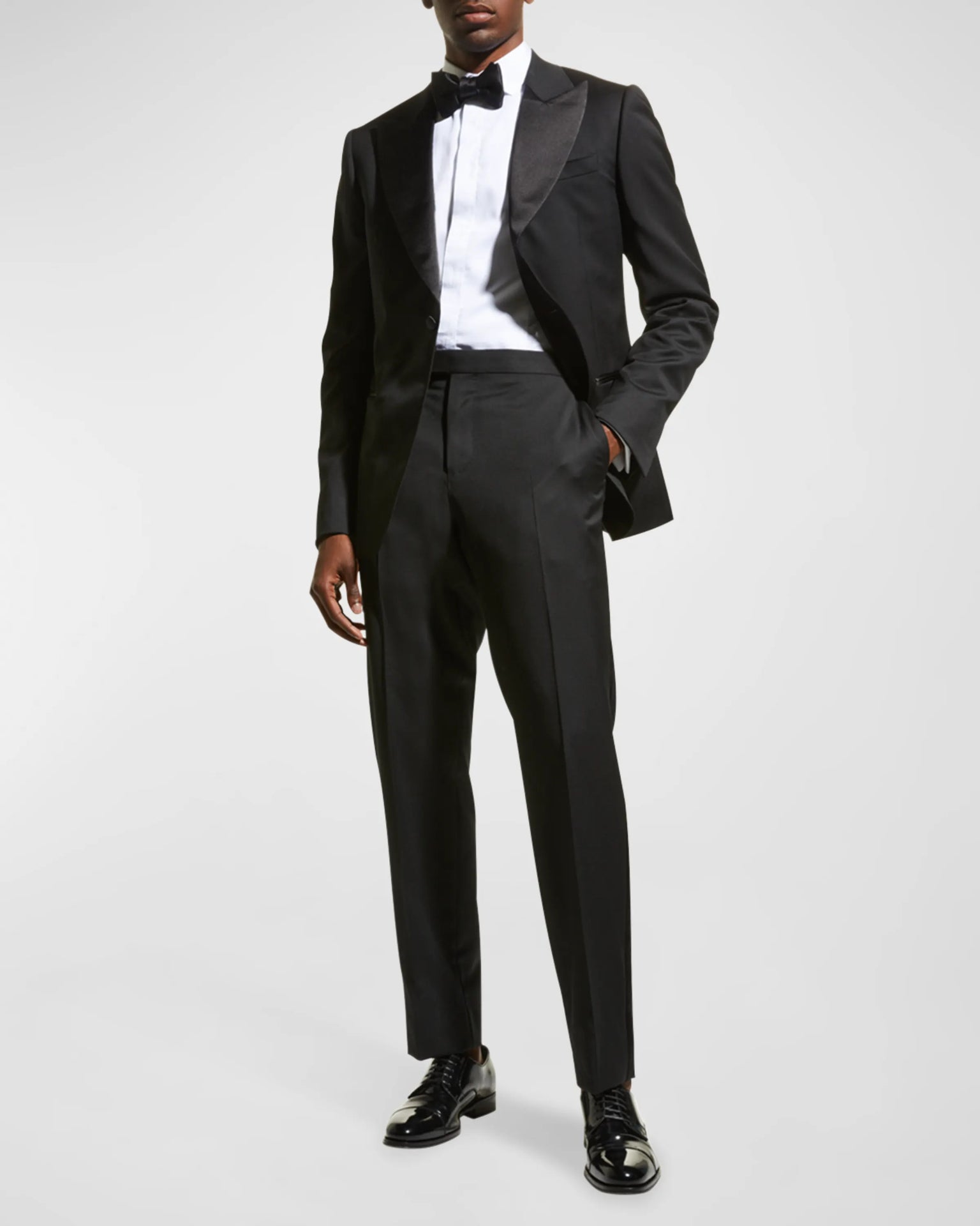 $1,570 Z ZEGNA - Solid Black Wool Peak Lapel Tuxedo - 48L