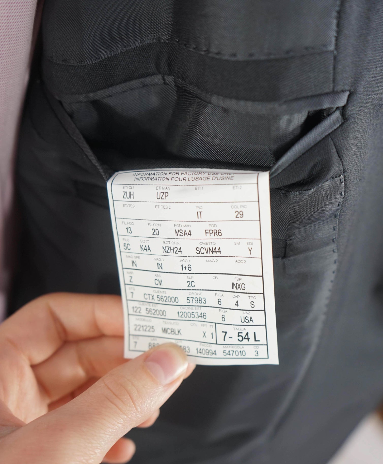 $3,950 ZEGNA - Solid Black "MICRONSPHERE" Wool Suit - 44L