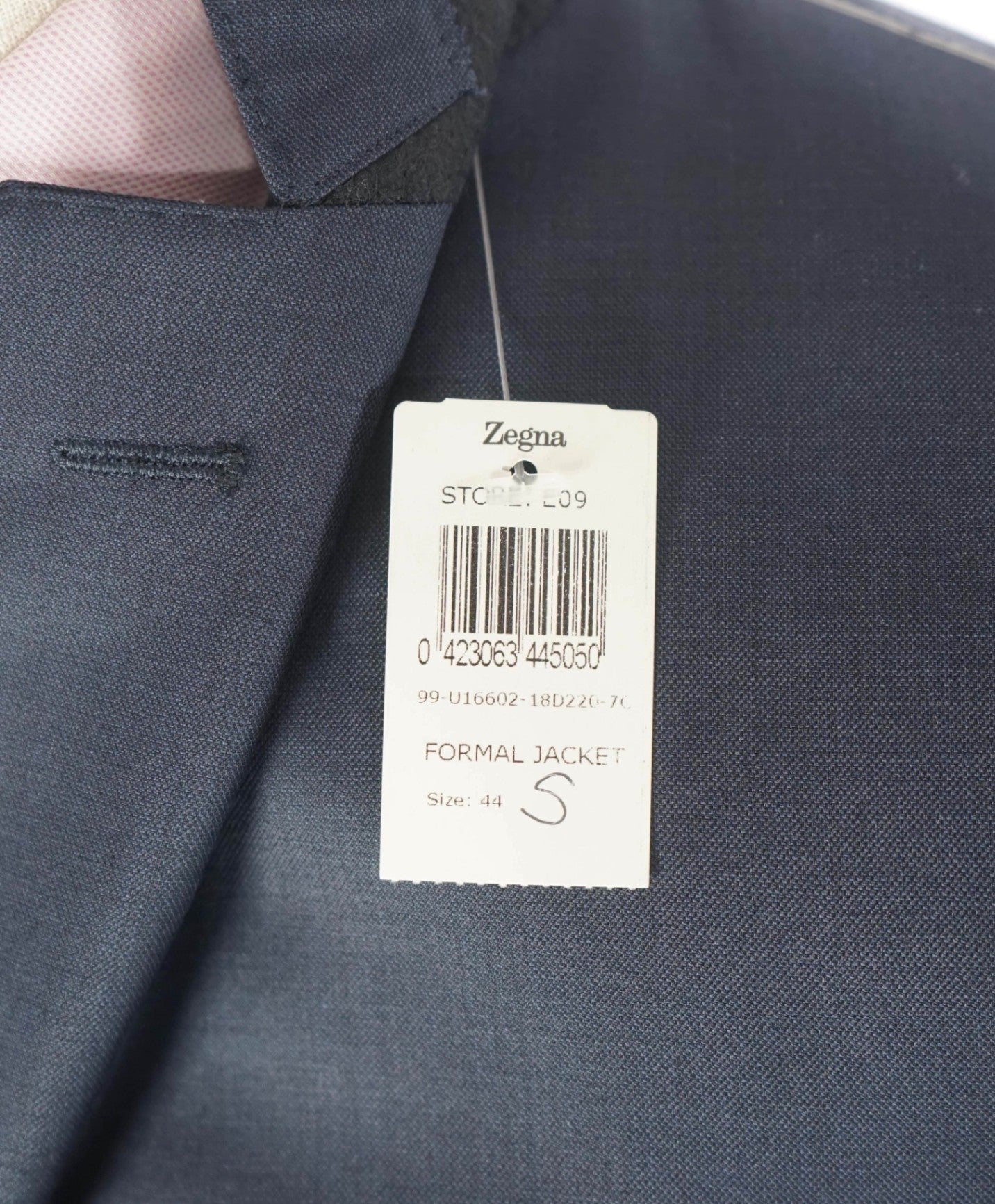 $3,990 ZEGNA - Medium Pastel Blue Wool/Silk Suit - 34S US
