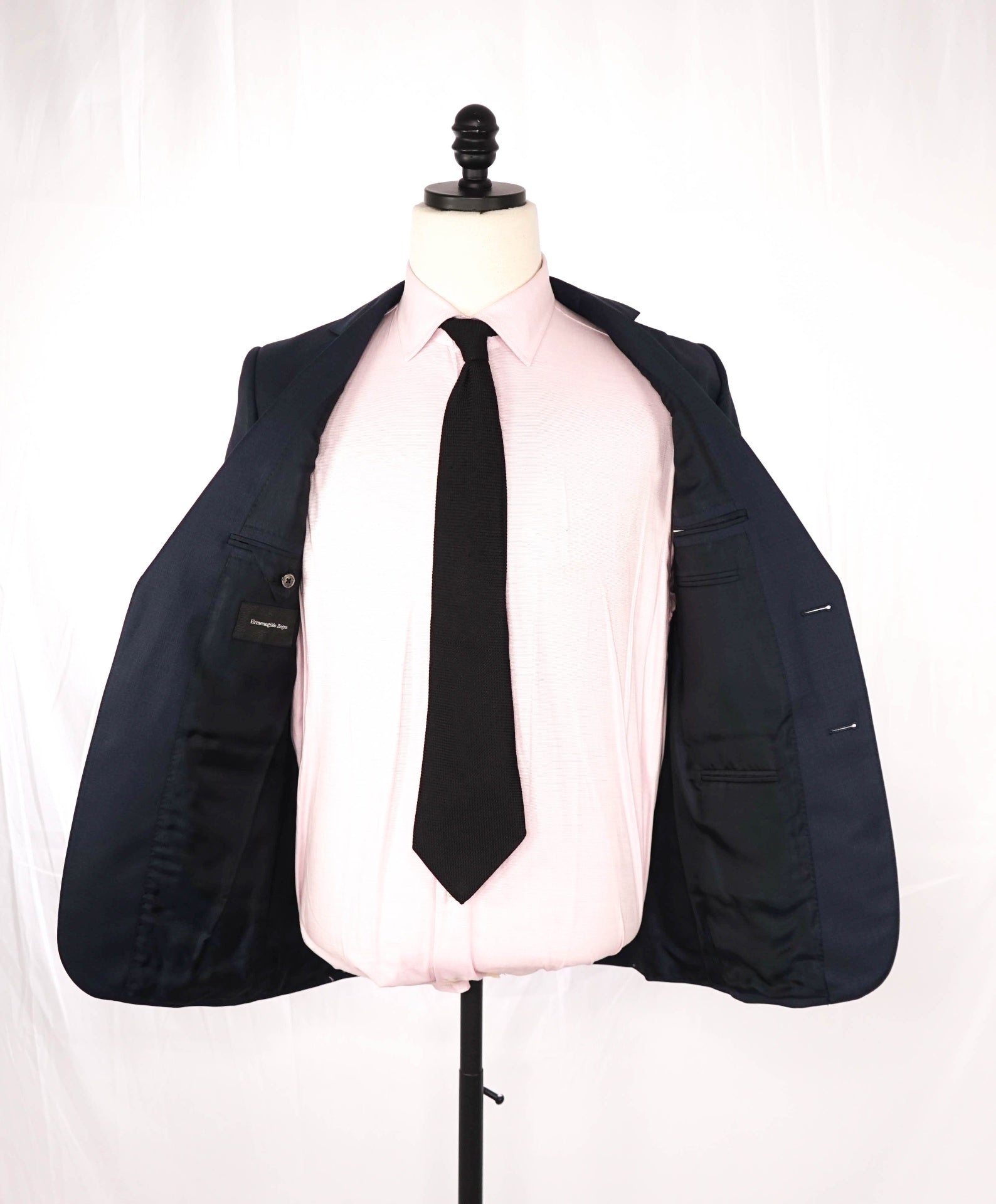 $3,990 ZEGNA - Medium Pastel Blue Wool/Silk Suit - 34S US