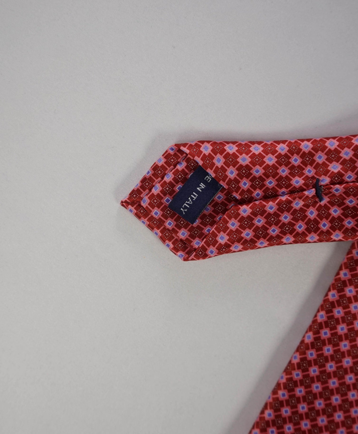 $145 J.S. EDWARDS - Red/Pink Printed Silk Stefano Ricci Style 3.25" Tie