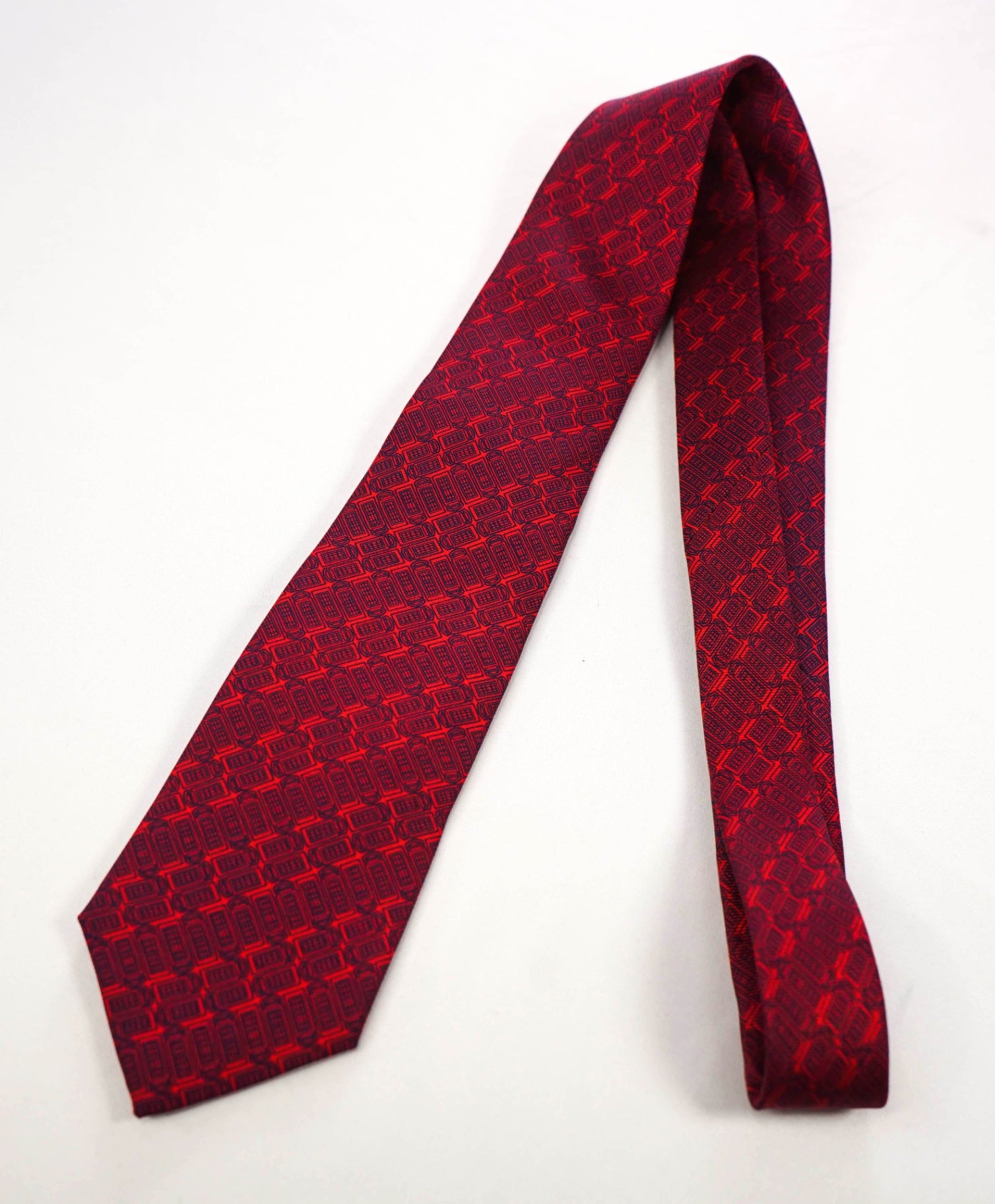 $315 TURNBULL & ASSER - Red/Blue Geometric Silk 3" Tie