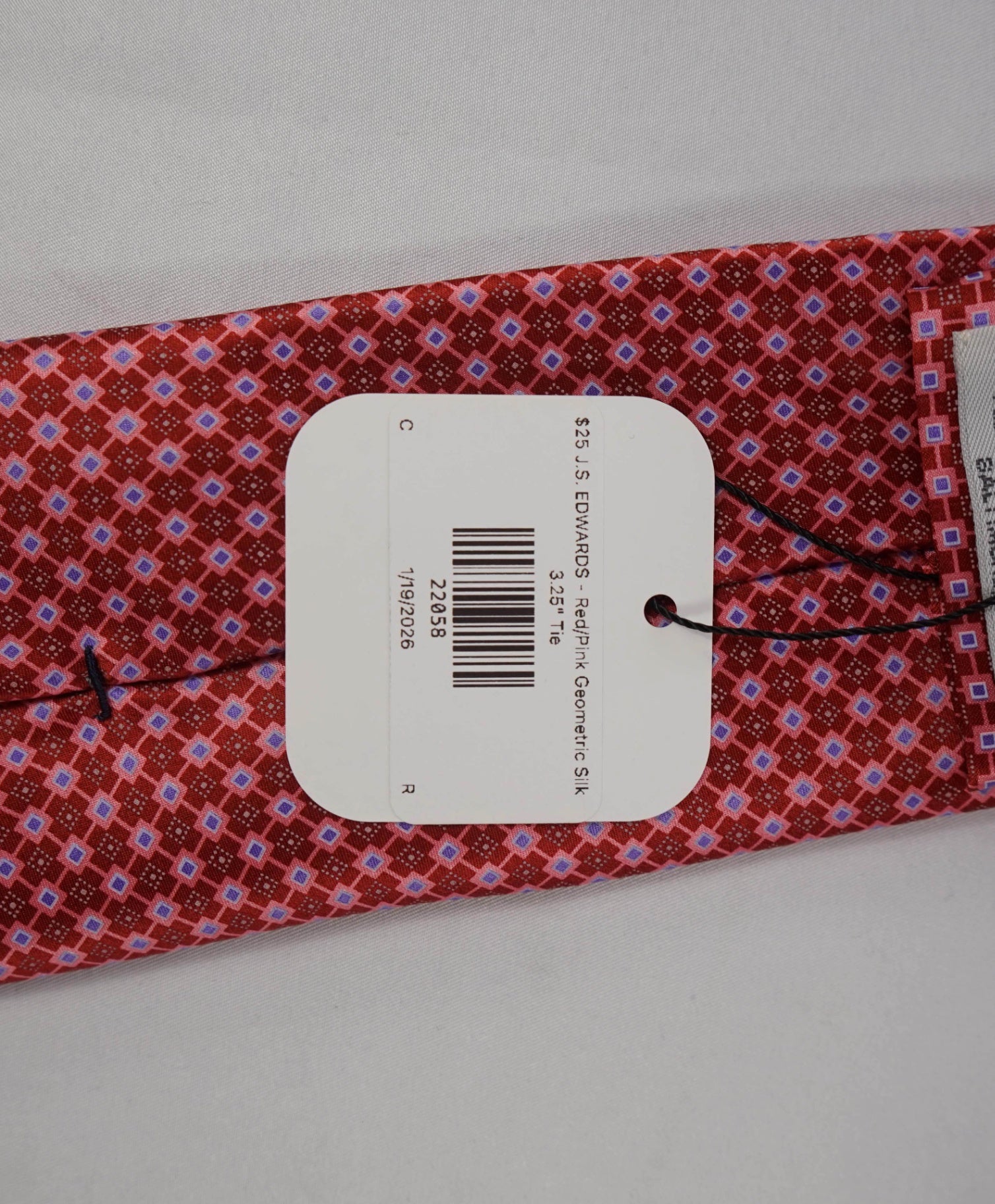 $145 J.S. EDWARDS - Red/Pink Printed Silk Stefano Ricci Style 3.25" Tie