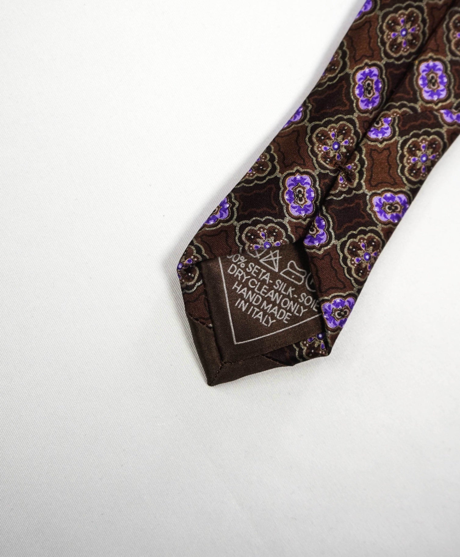 $265 ITALO FERRETTI - Brown/Purple Medallion Printed Silk 3.5" Tie